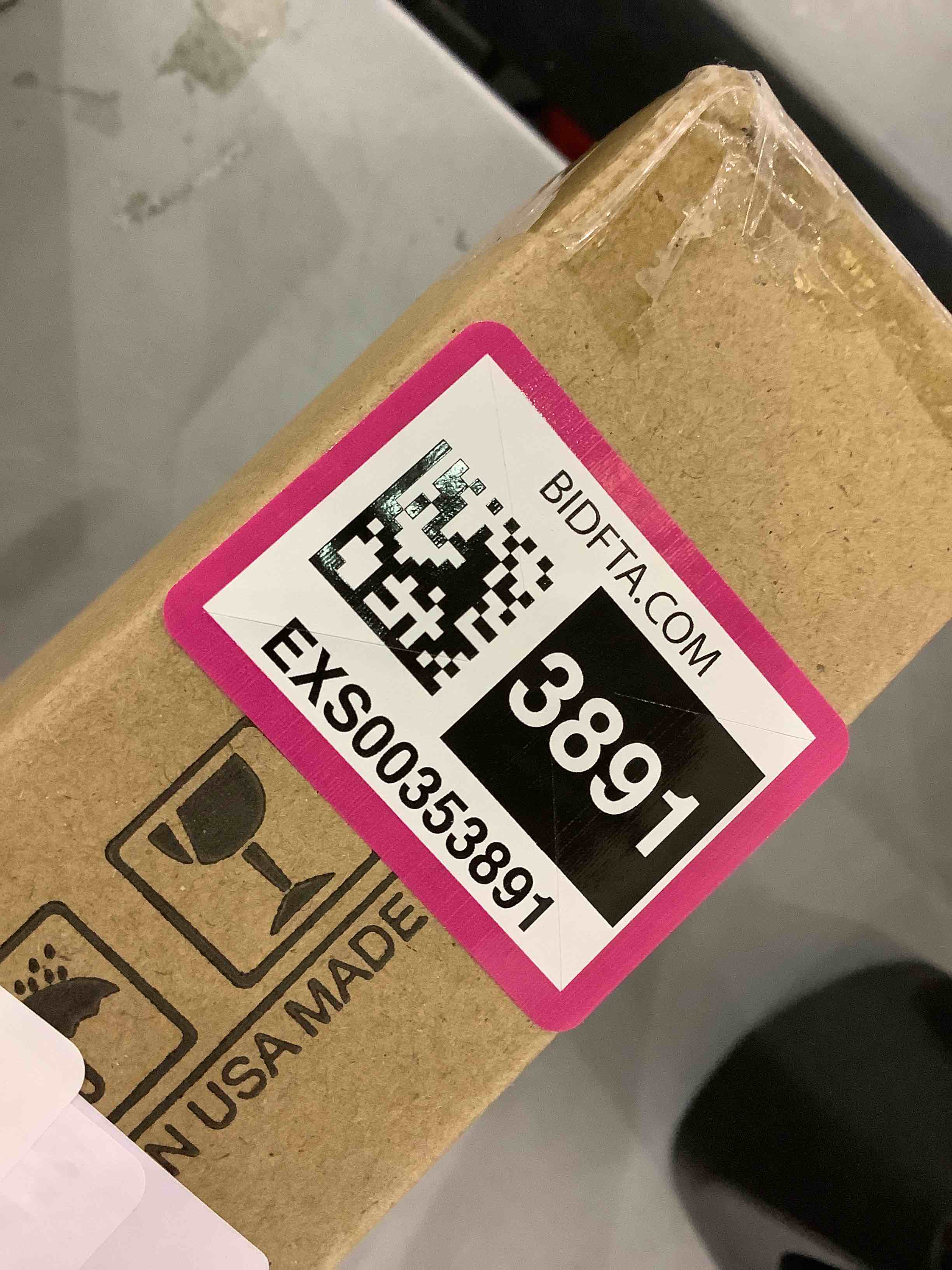 https://s3.amazonaws.com/lotting-images-prod/bidfta/EXS00353891_1689941421739.jpeg
