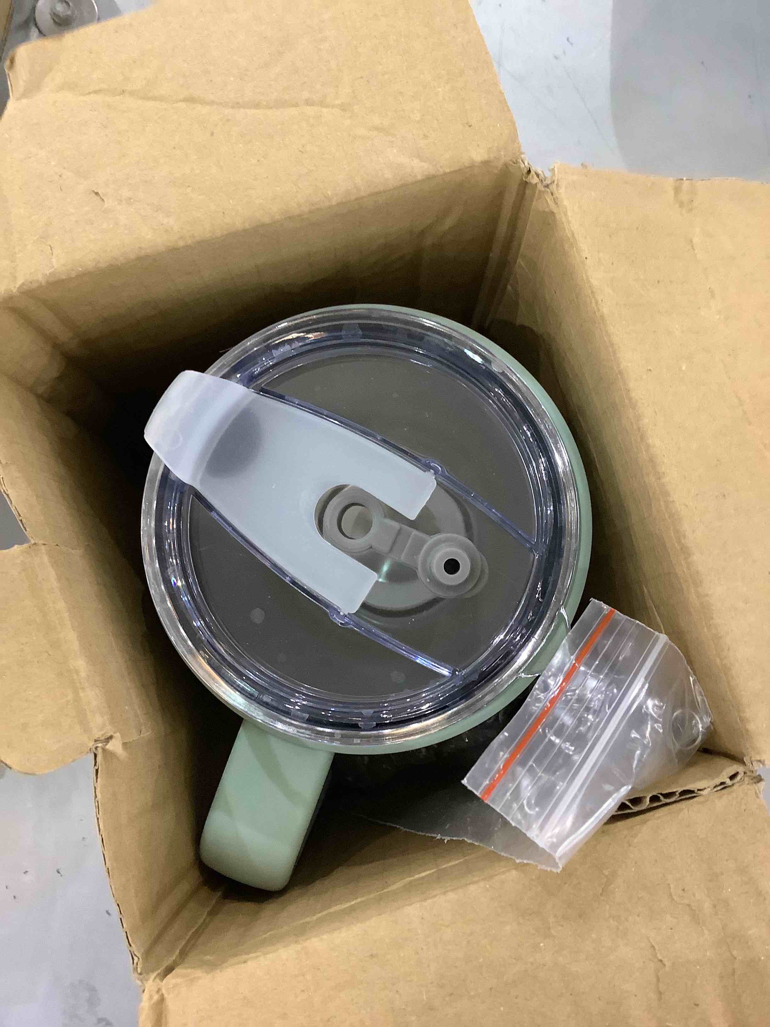 https://s3.amazonaws.com/lotting-images-prod/bidfta/EXS00353912_1689943872535.jpeg