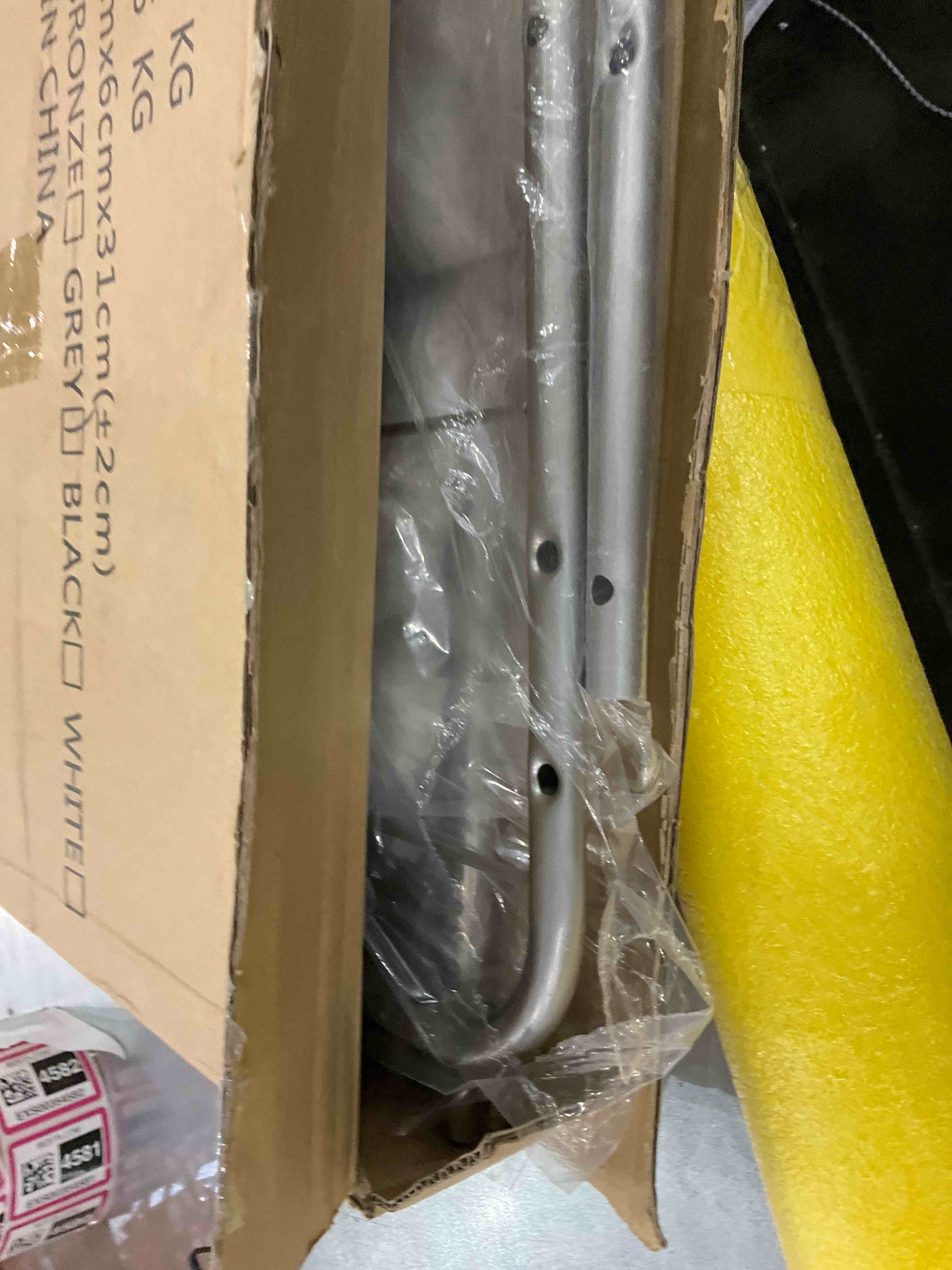 https://s3.amazonaws.com/lotting-images-prod/bidfta/EXS00354575_1689941212710.jpeg