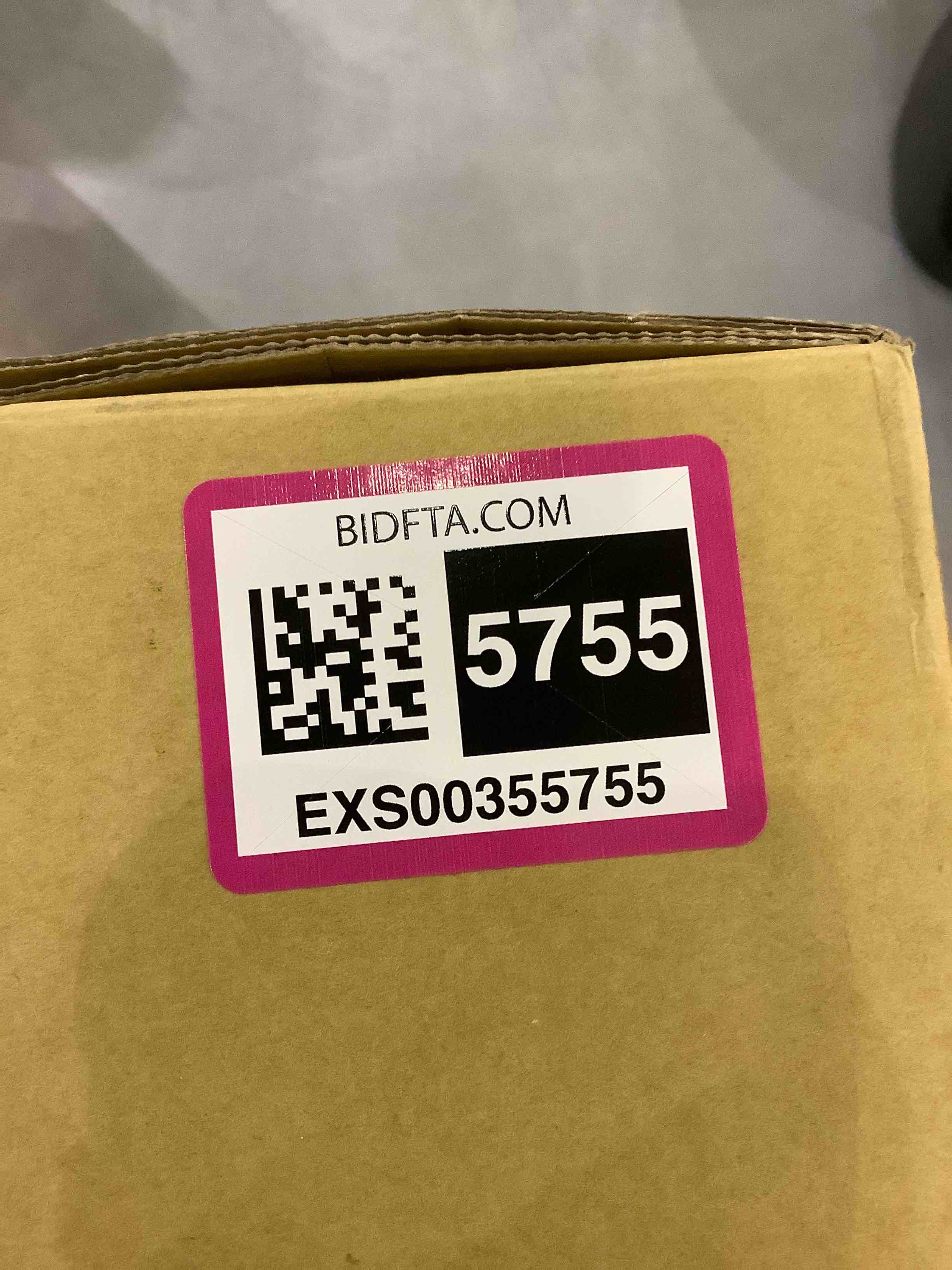 https://s3.amazonaws.com/lotting-images-prod/bidfta/EXS00355755_1690373719277.jpeg
