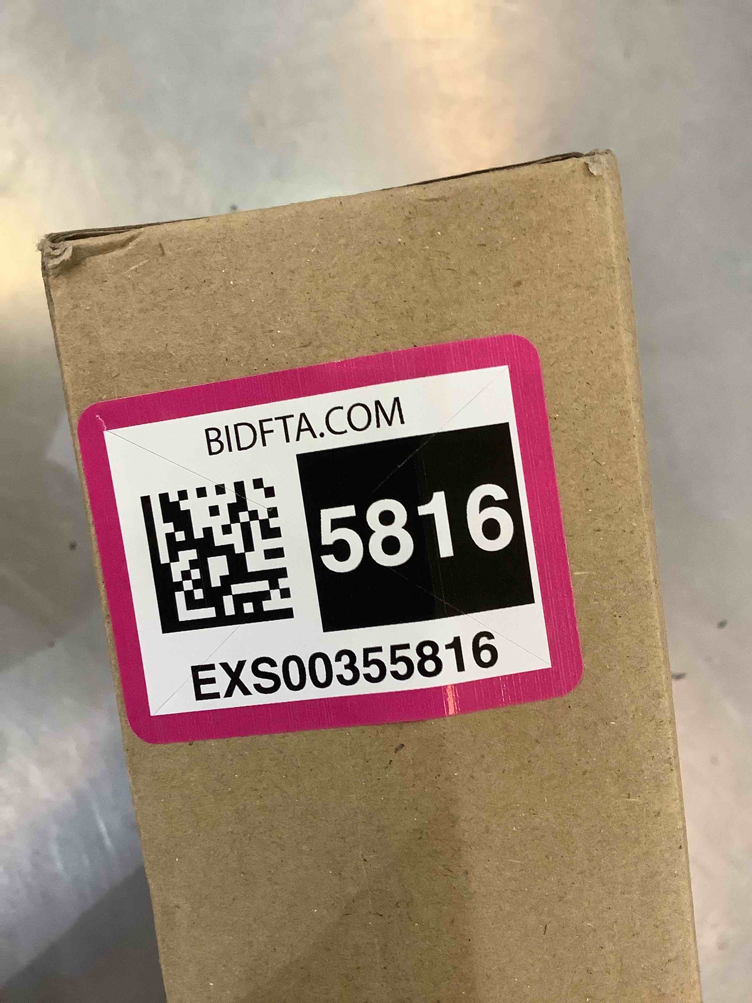 https://s3.amazonaws.com/lotting-images-prod/bidfta/EXS00355816_1690382658034.jpeg