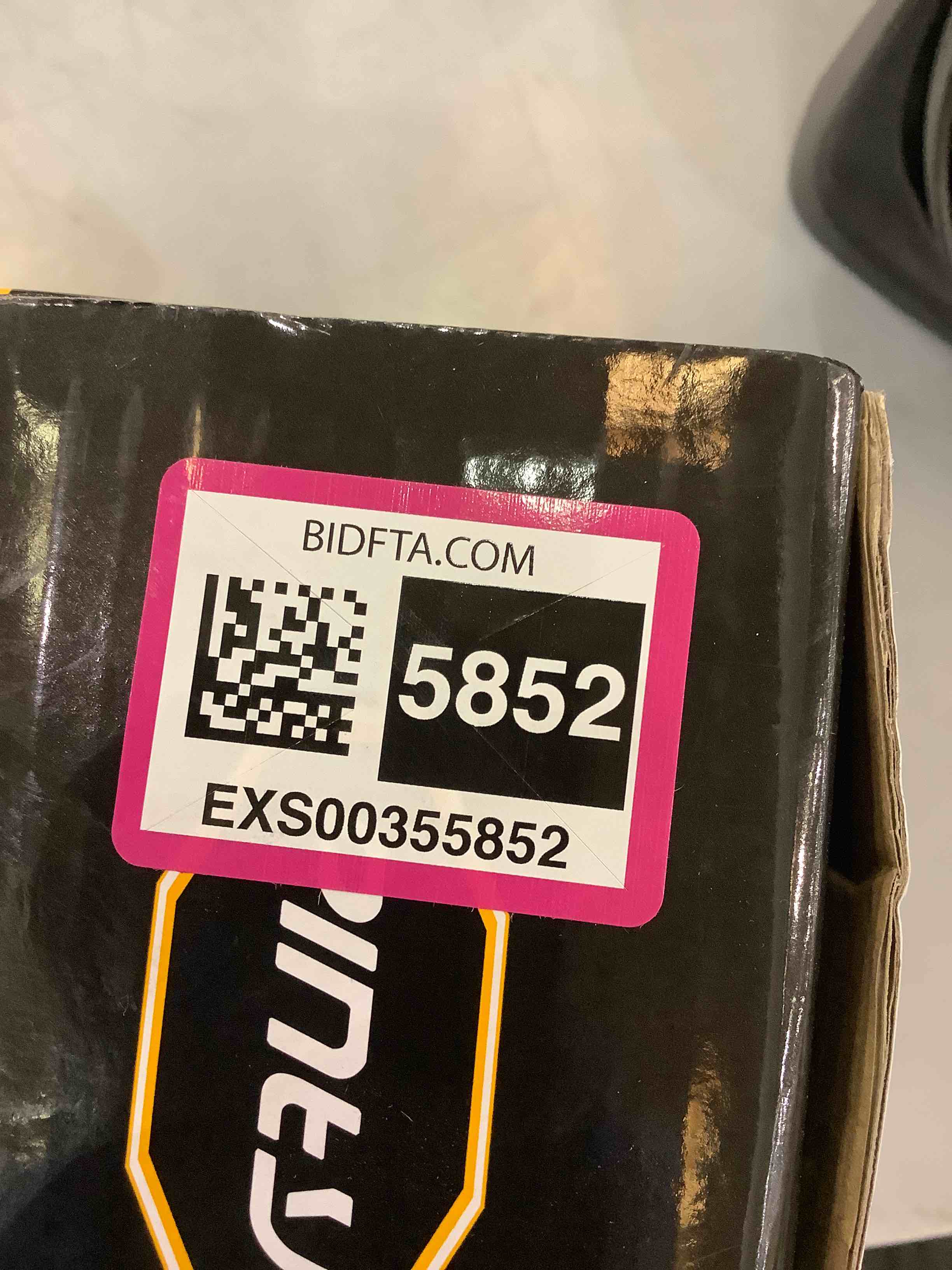 https://s3.amazonaws.com/lotting-images-prod/bidfta/EXS00355852_1690393119349.jpeg