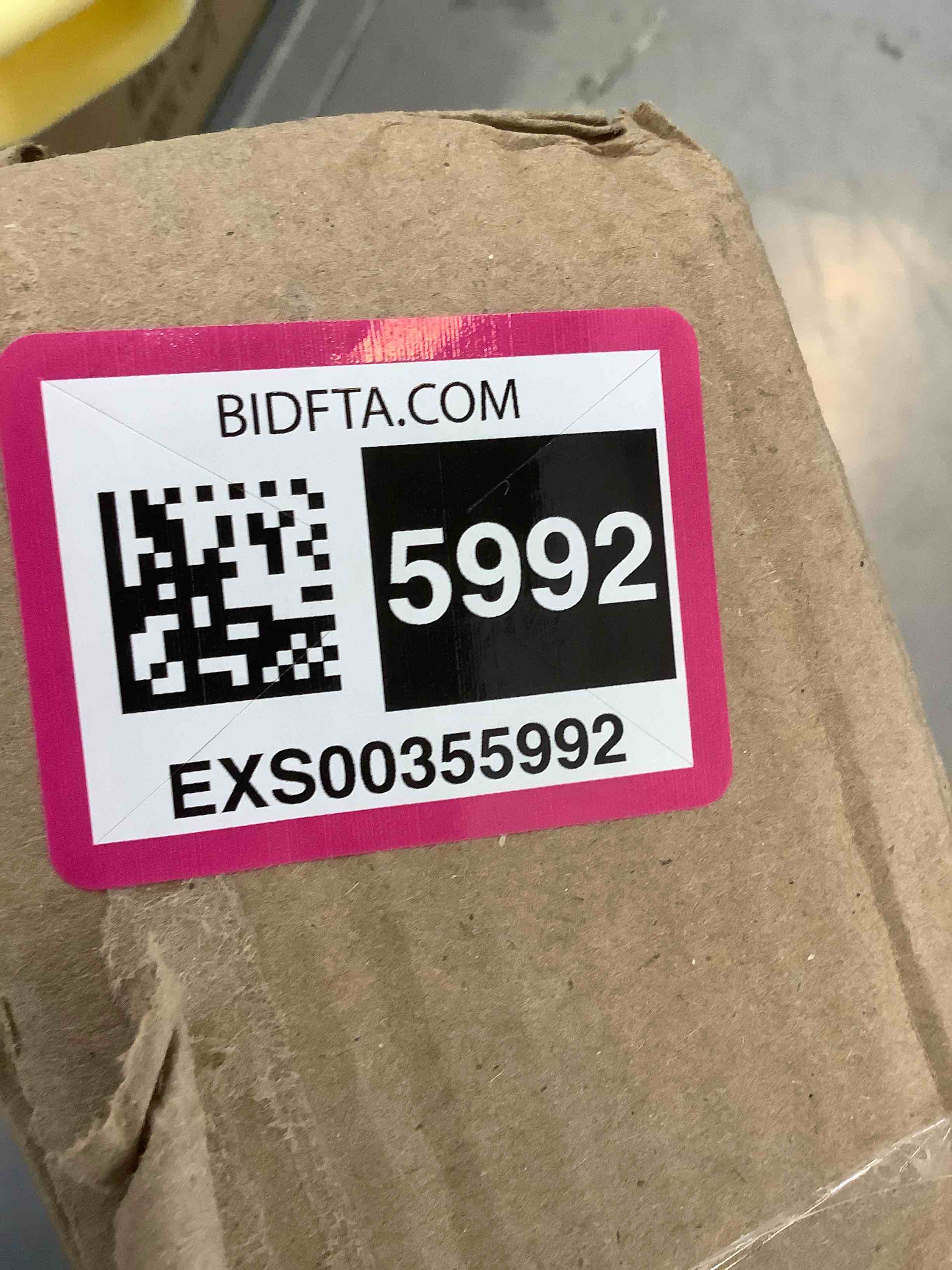 https://s3.amazonaws.com/lotting-images-prod/bidfta/EXS00355992_1690482948046.jpeg