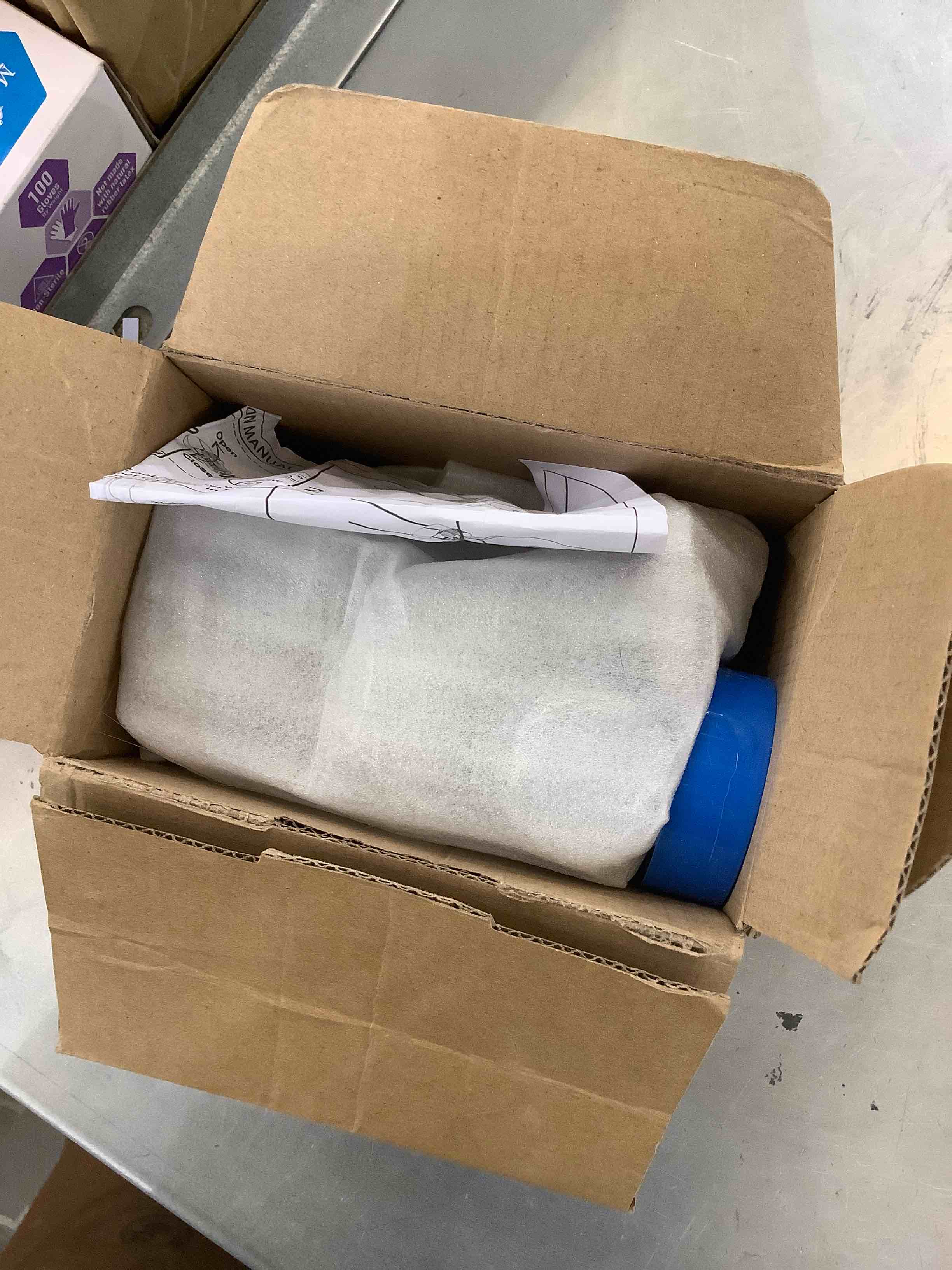 https://s3.amazonaws.com/lotting-images-prod/bidfta/EXS00355993_1690483026024.jpeg