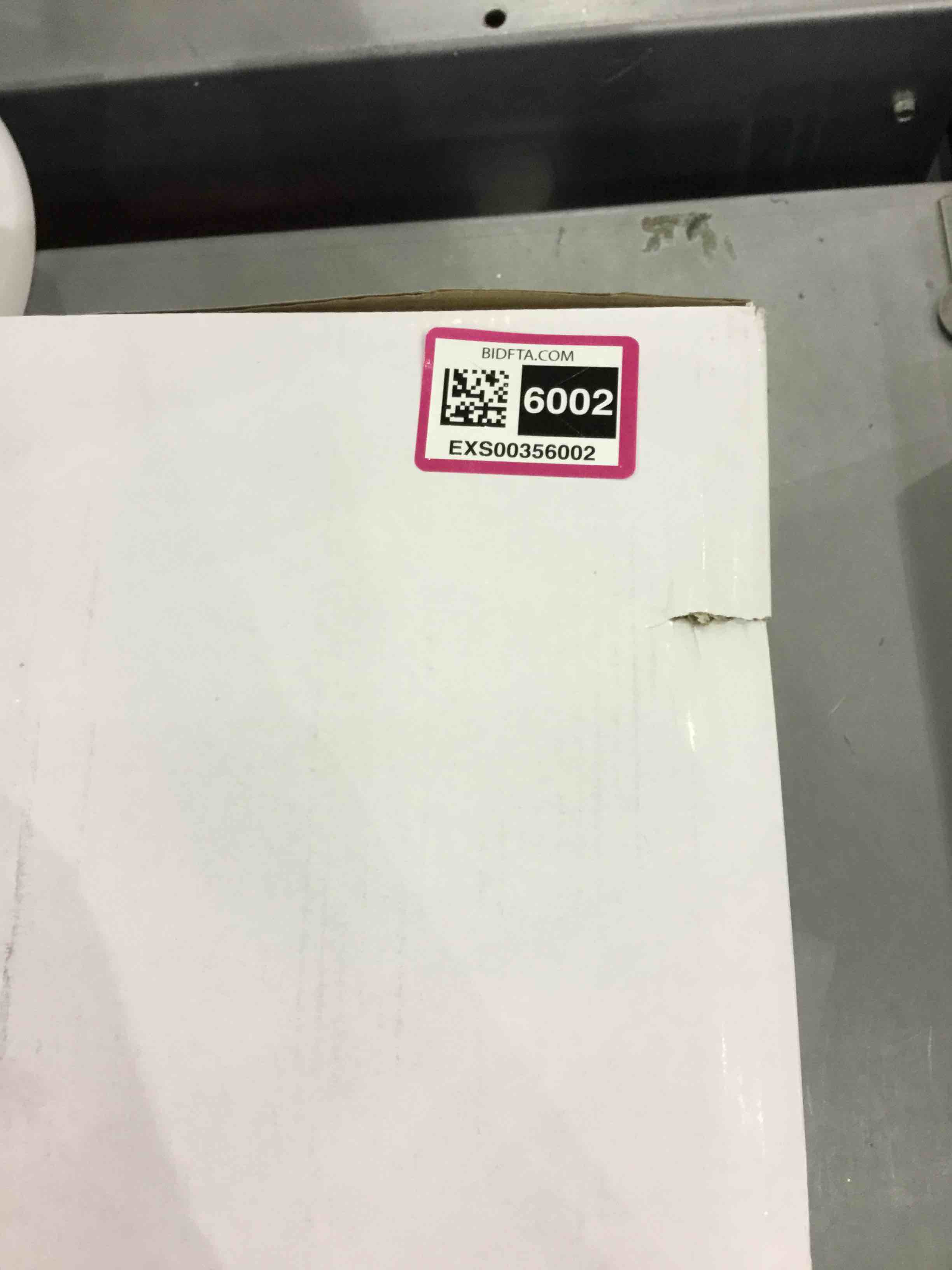 https://s3.amazonaws.com/lotting-images-prod/bidfta/EXS00356002_1689781285392.jpeg