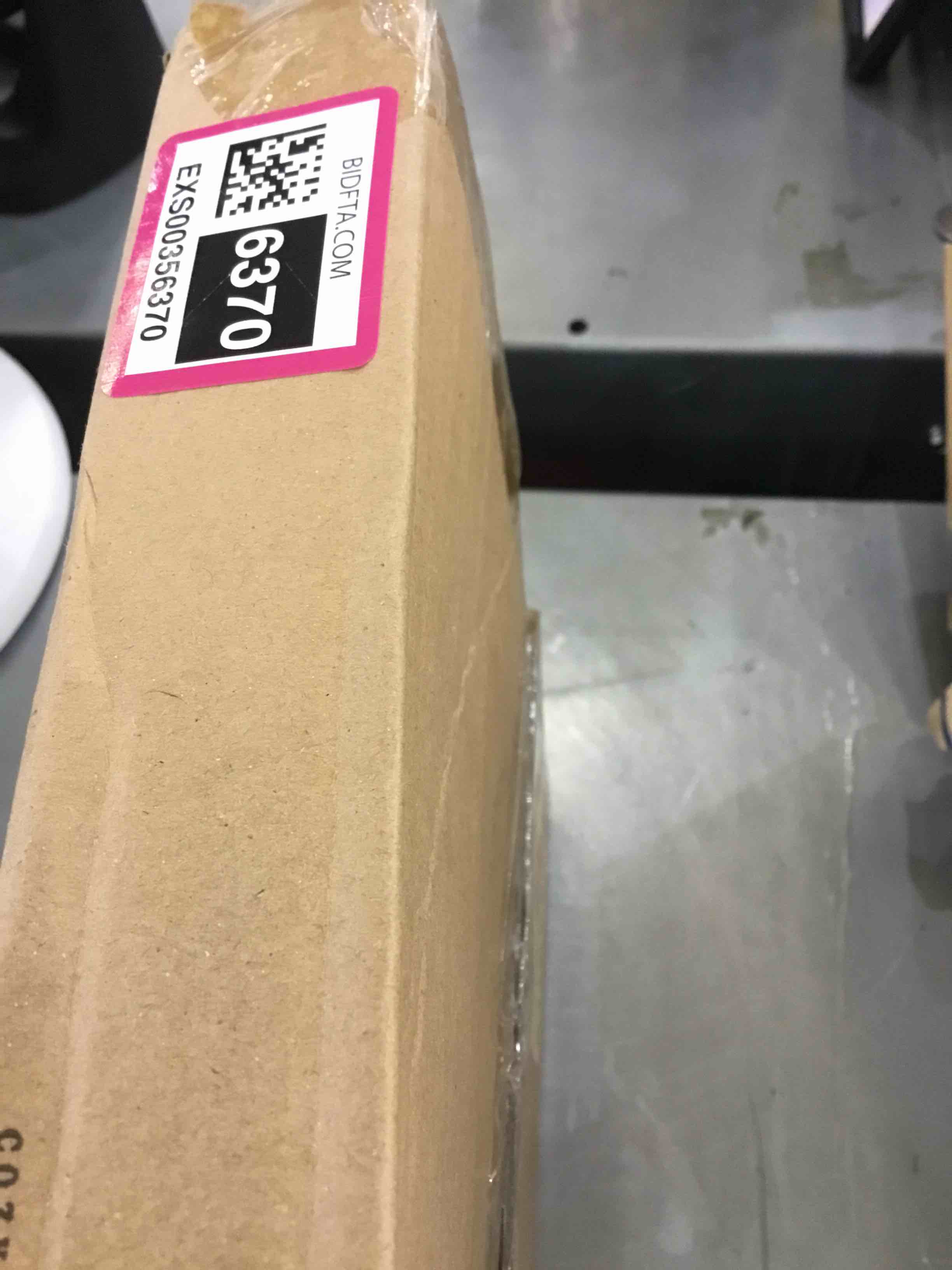 https://s3.amazonaws.com/lotting-images-prod/bidfta/EXS00356370_1690470238027.jpeg
