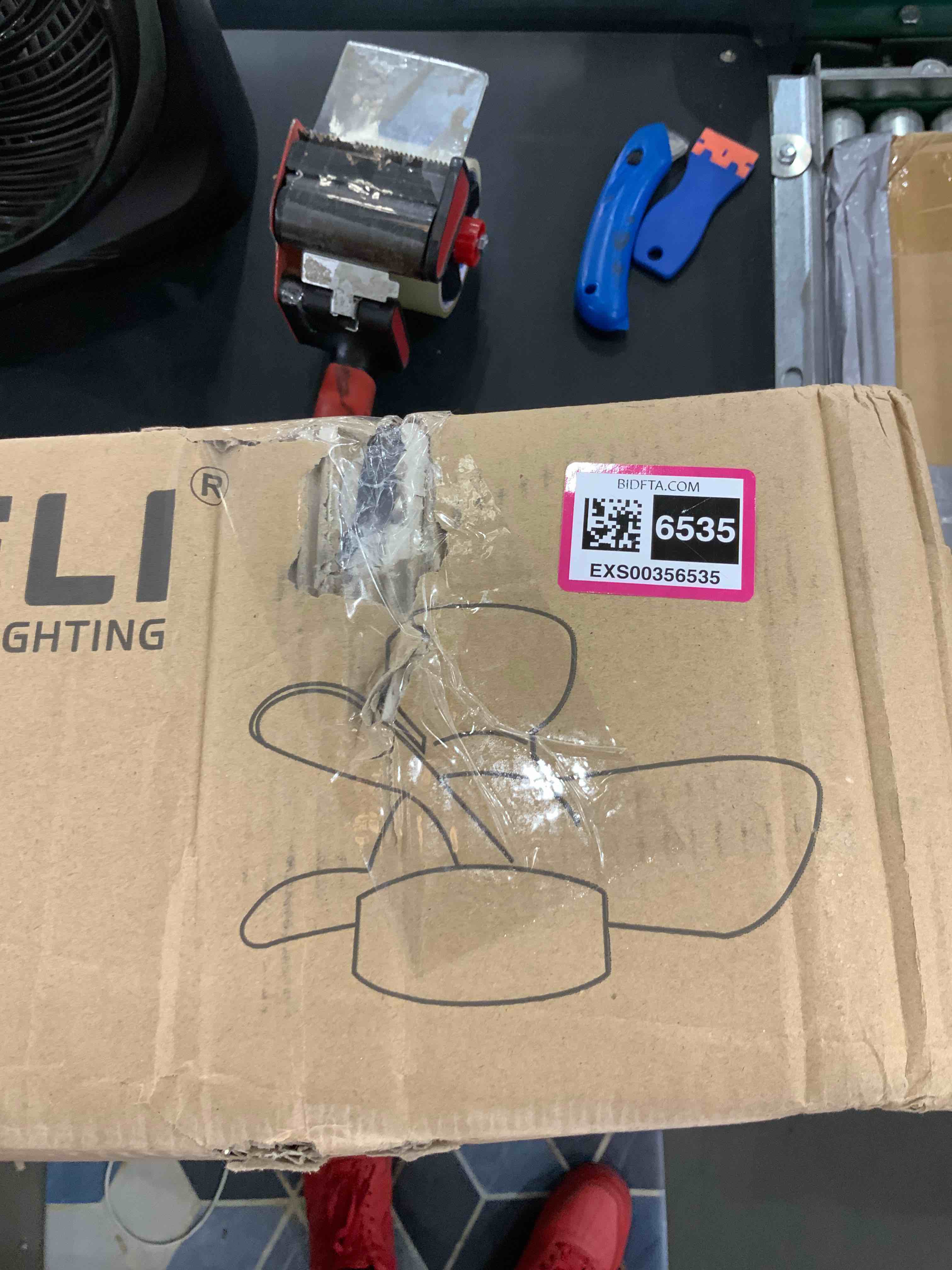 https://s3.amazonaws.com/lotting-images-prod/bidfta/EXS00356535_1690202827095.jpeg