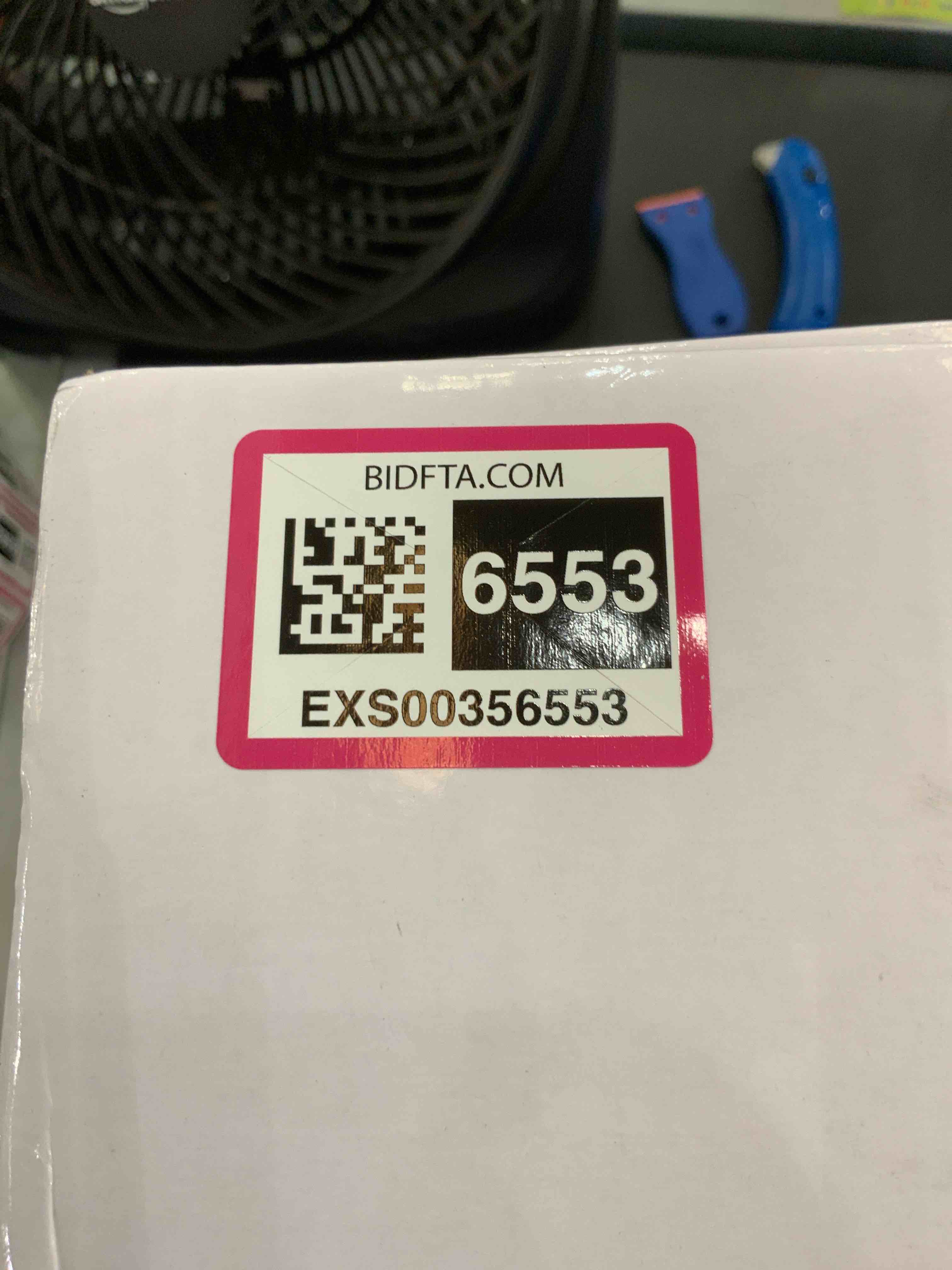 Ackwave Shower Faucet Matte Black Shower System with 8 Inches Rain Shower Head and Handheld Spray Bathroom Luxury Rain Shower Faucet Set Complete Wall Mounted