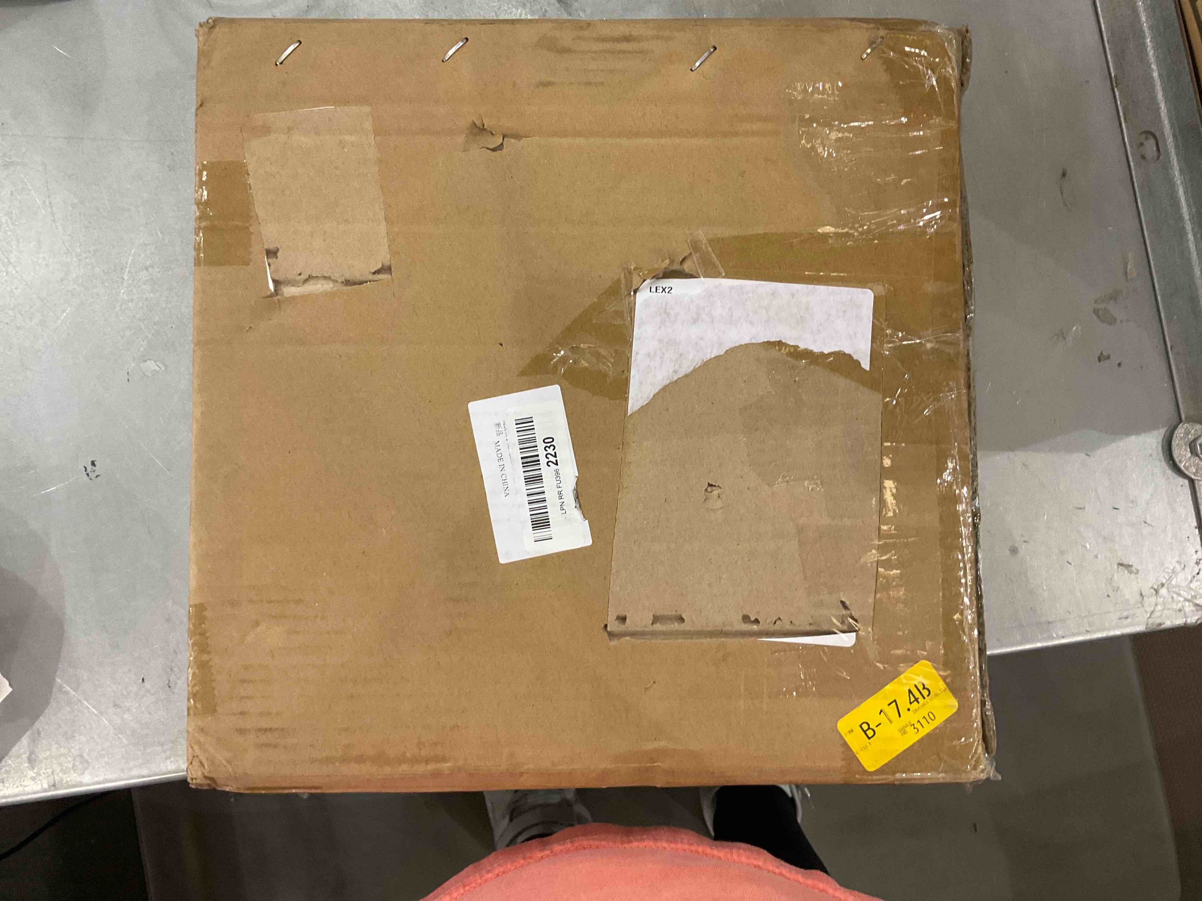 https://s3.amazonaws.com/lotting-images-prod/bidfta/EXS00357089_1689861073469.jpeg