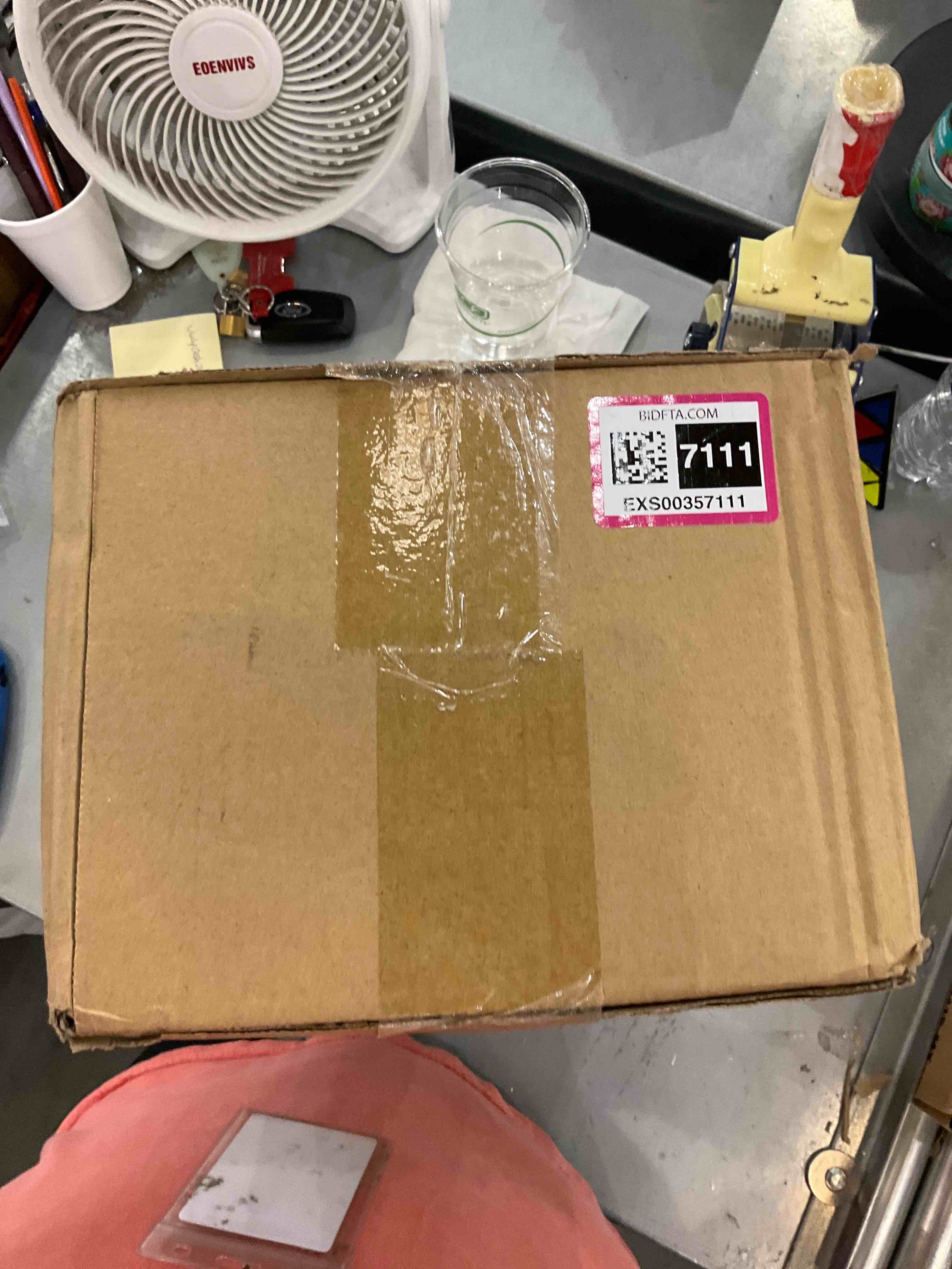 https://s3.amazonaws.com/lotting-images-prod/bidfta/EXS00357111_1689864496960.jpeg