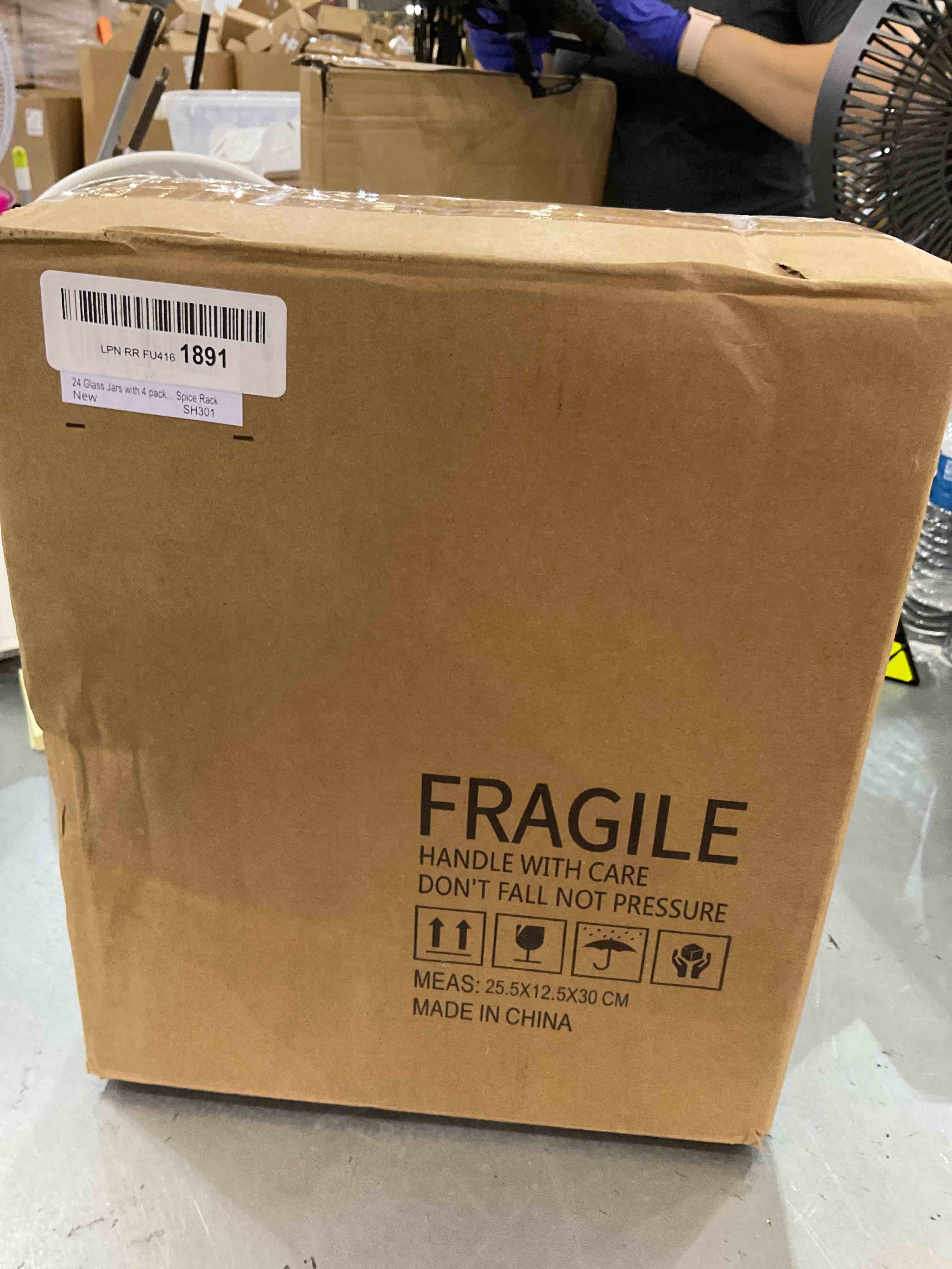 https://s3.amazonaws.com/lotting-images-prod/bidfta/EXS00357121_1689866190824.jpeg