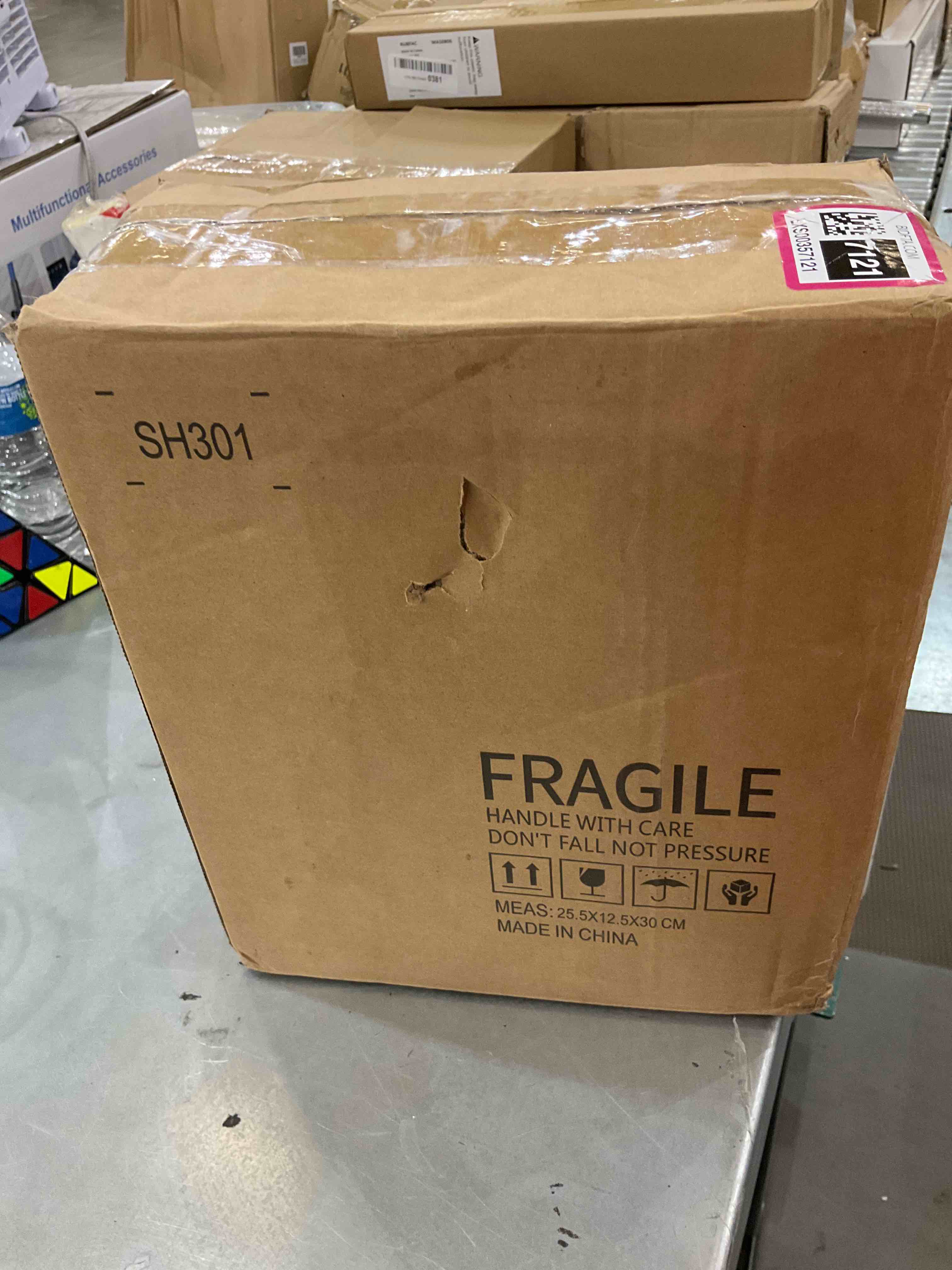 https://s3.amazonaws.com/lotting-images-prod/bidfta/EXS00357121_1689866201140.jpeg