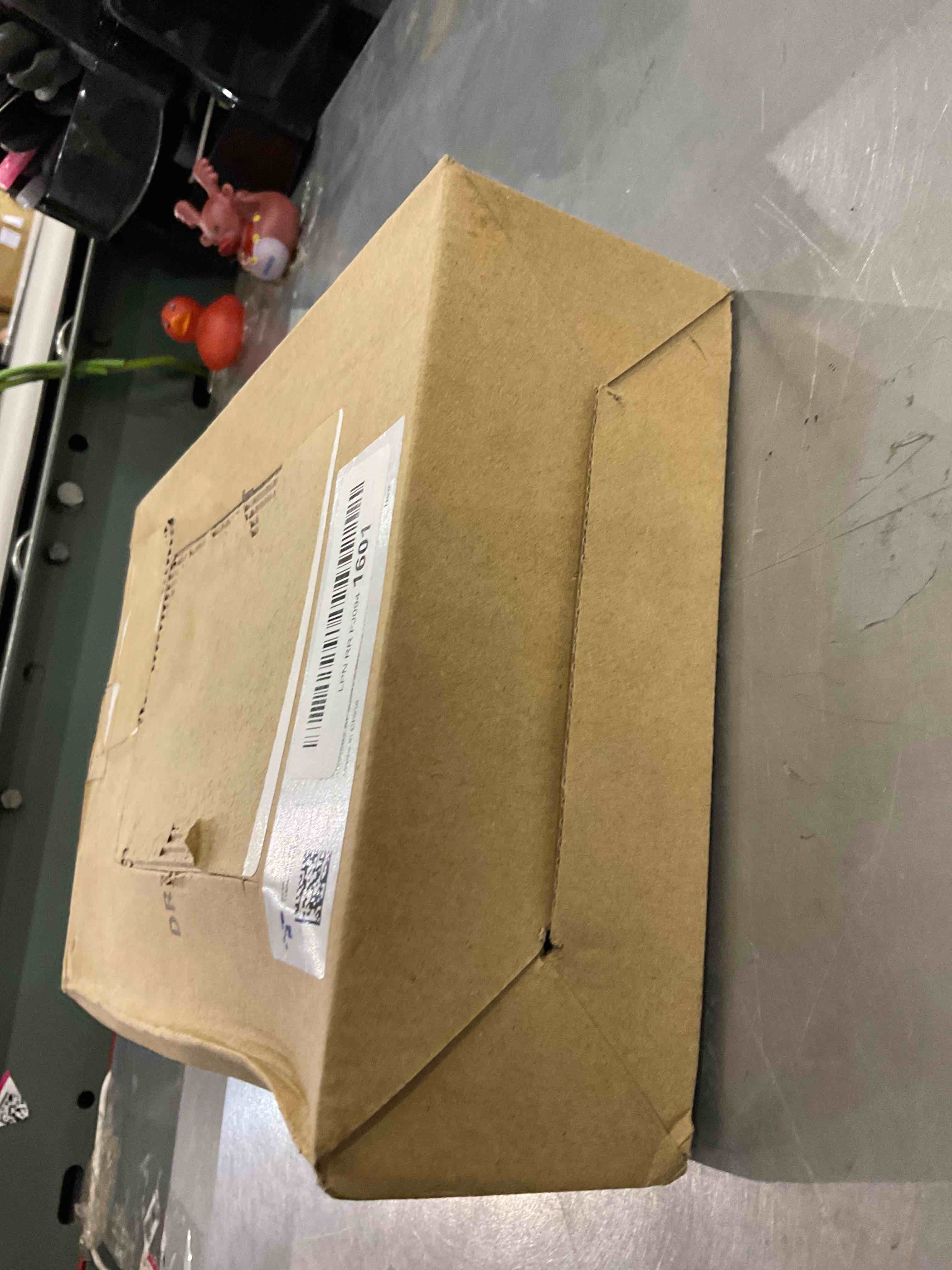 https://s3.amazonaws.com/lotting-images-prod/bidfta/EXS00357505_1689705978879.jpeg