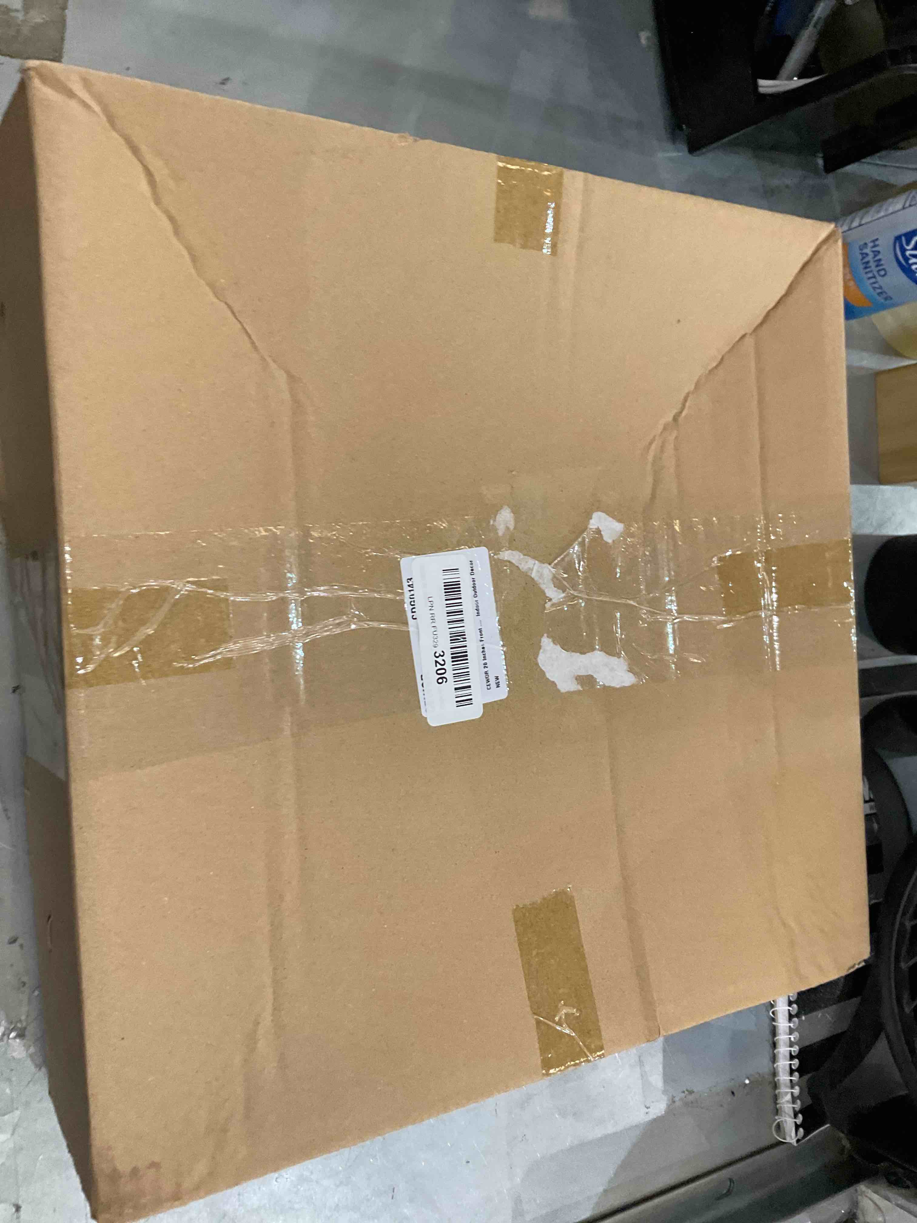 https://s3.amazonaws.com/lotting-images-prod/bidfta/EXS00357791_1689863781309.jpeg