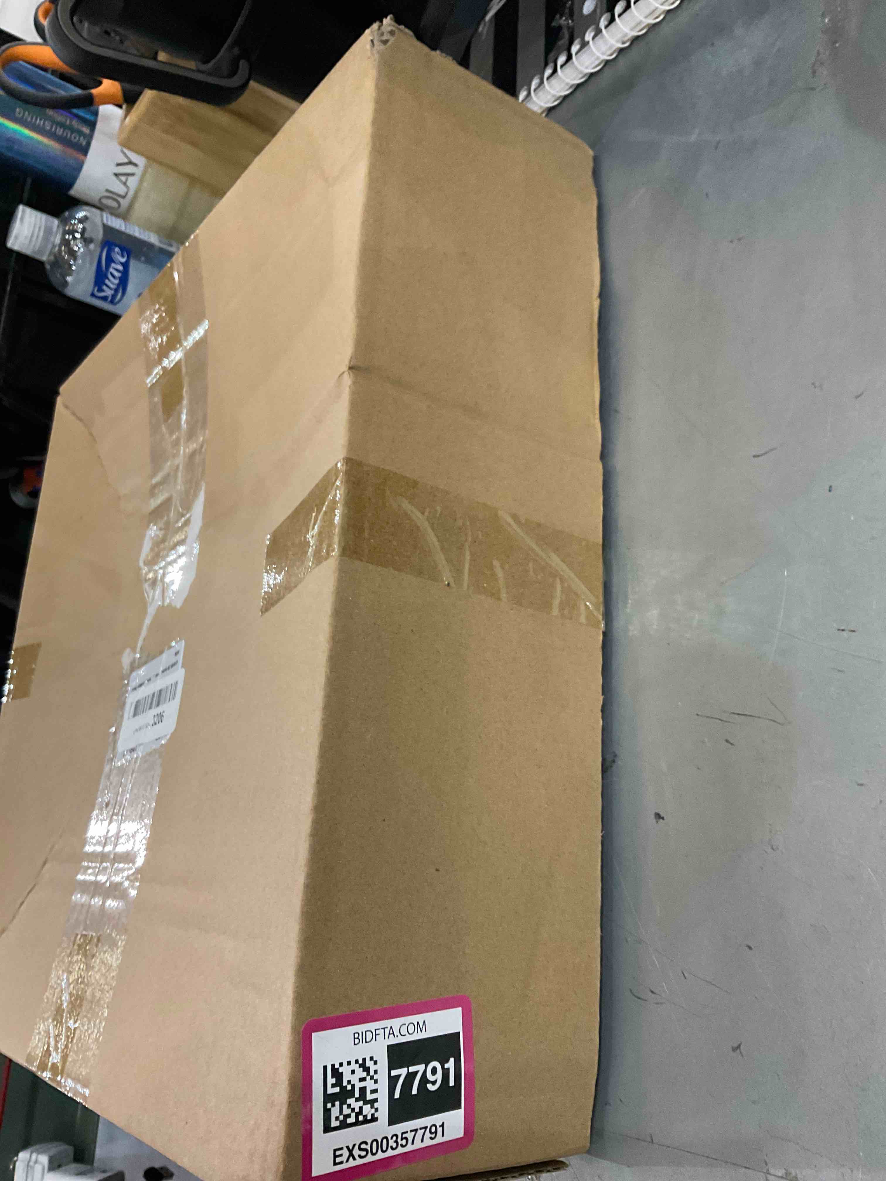 https://s3.amazonaws.com/lotting-images-prod/bidfta/EXS00357791_1689863783445.jpeg