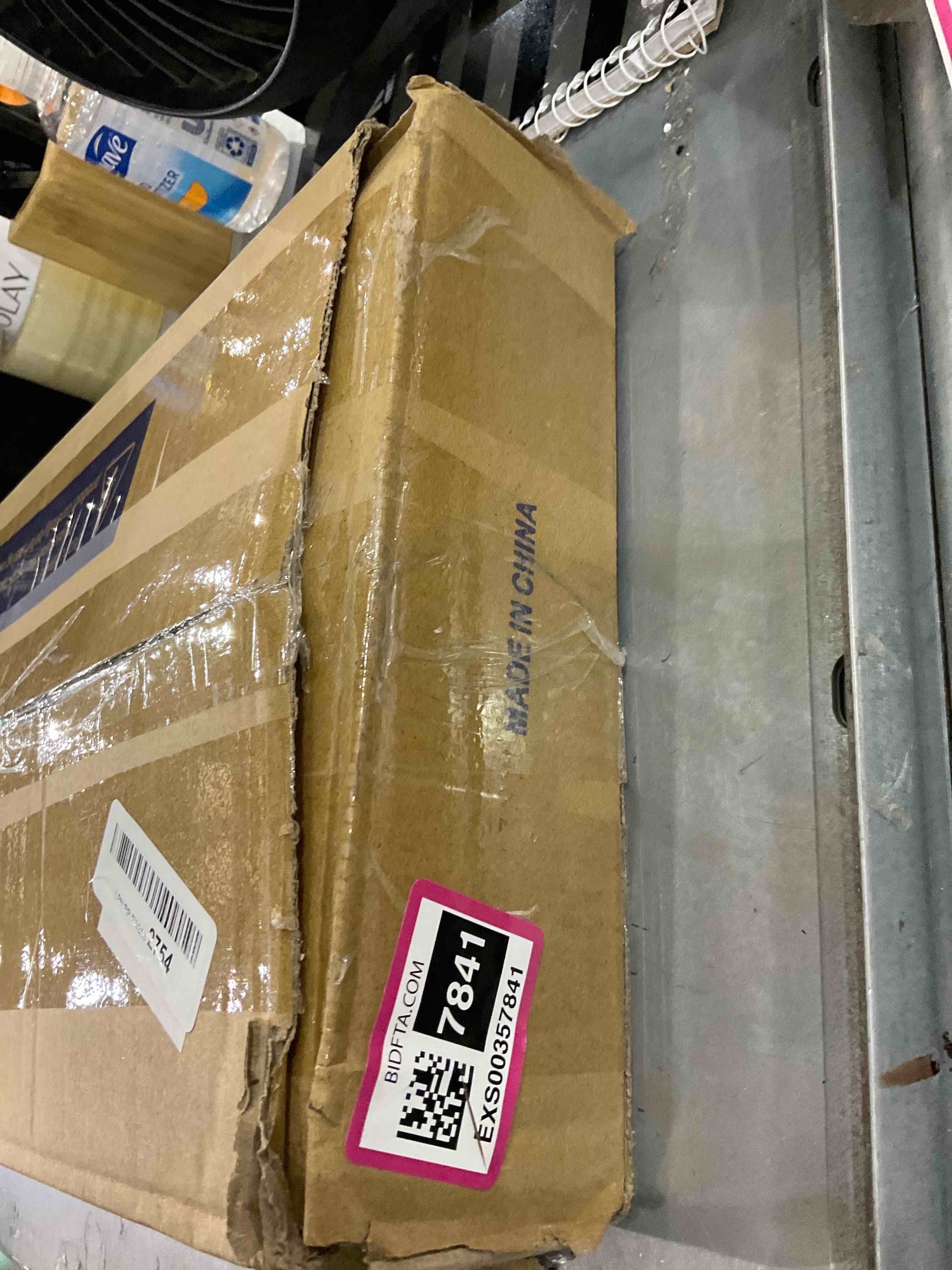 https://s3.amazonaws.com/lotting-images-prod/bidfta/EXS00357841_1689939614342.jpeg