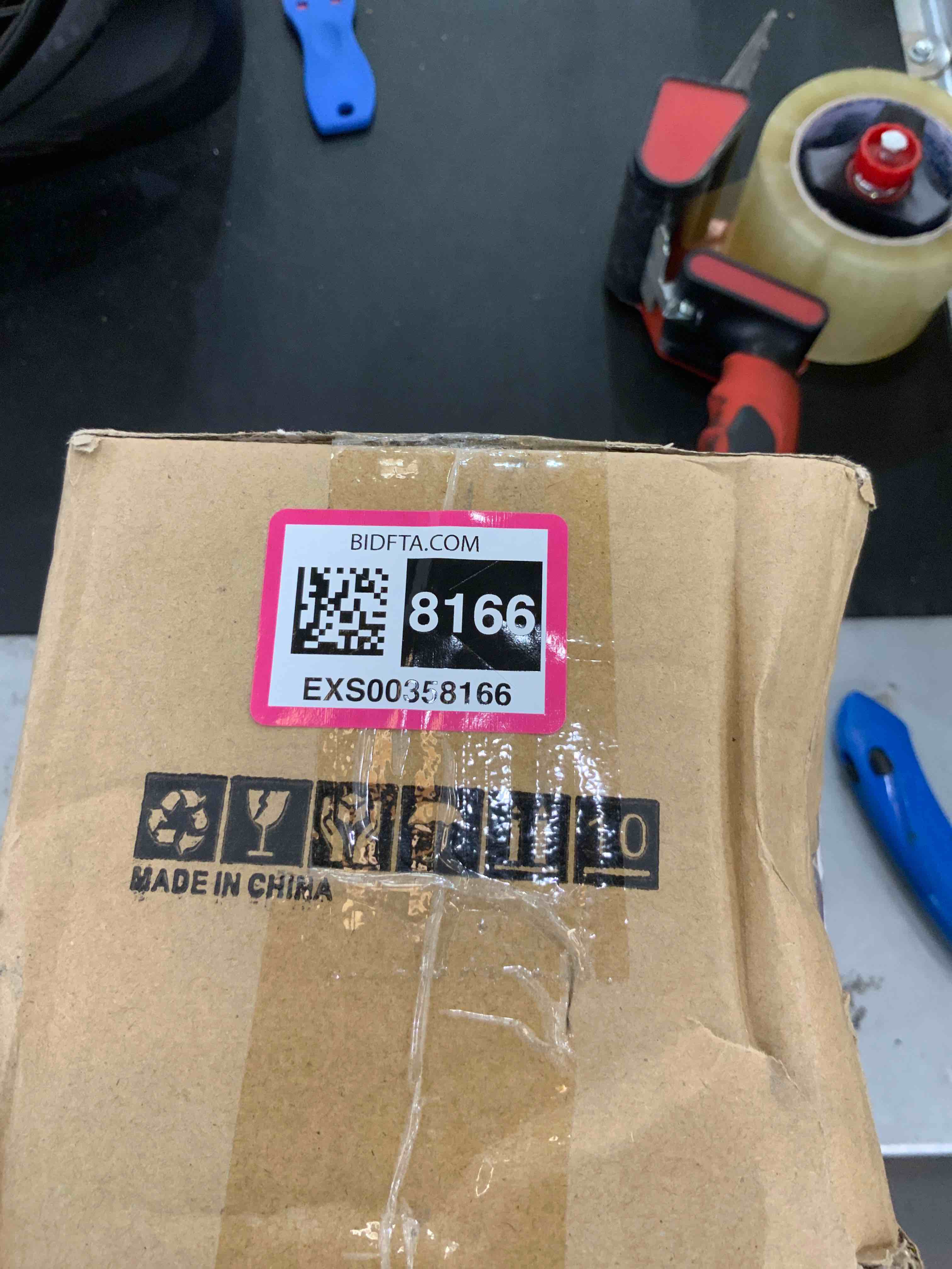 https://s3.amazonaws.com/lotting-images-prod/bidfta/EXS00358166_1689866354135.jpeg