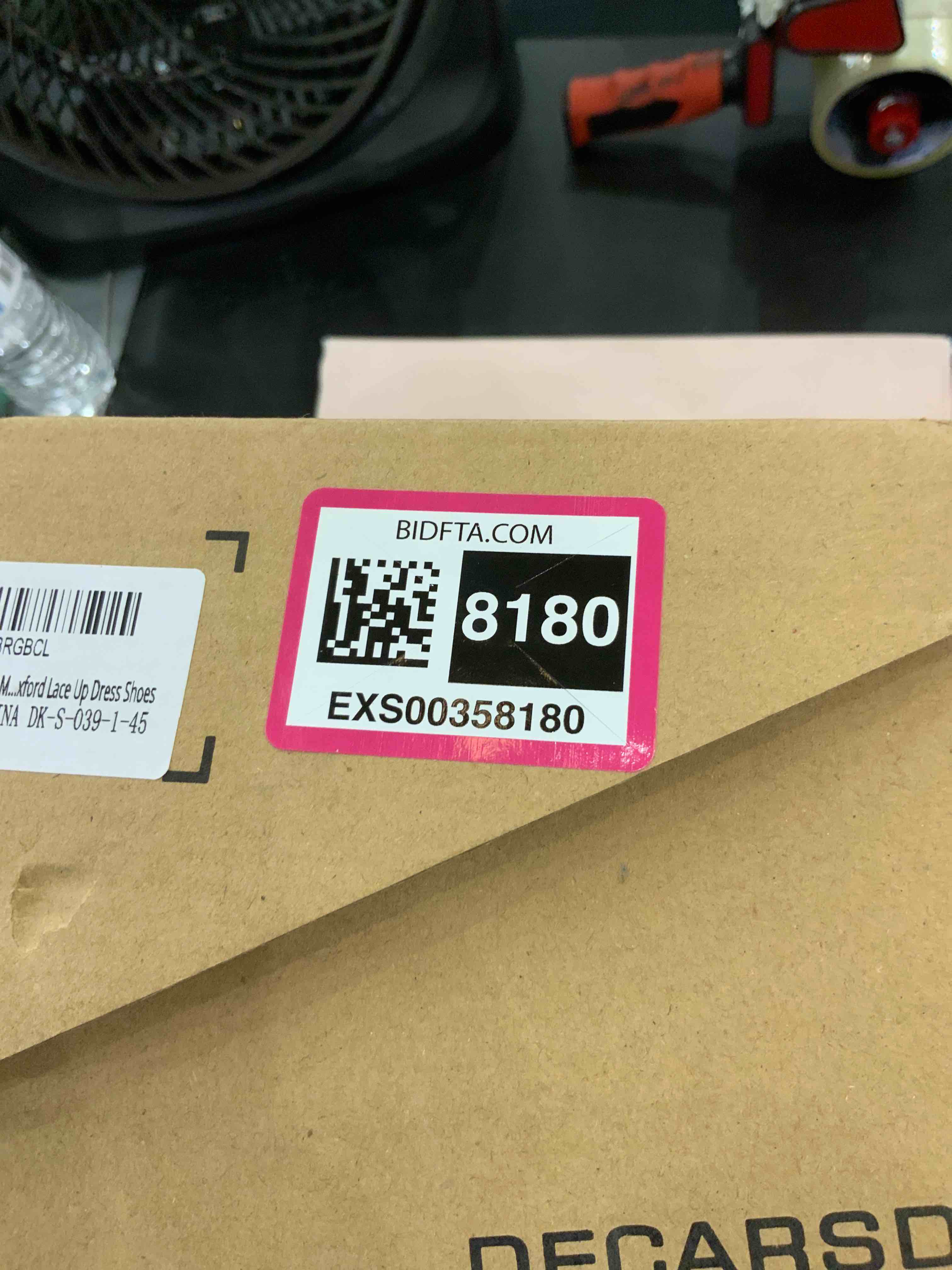 https://s3.amazonaws.com/lotting-images-prod/bidfta/EXS00358180_1690393182803.jpeg