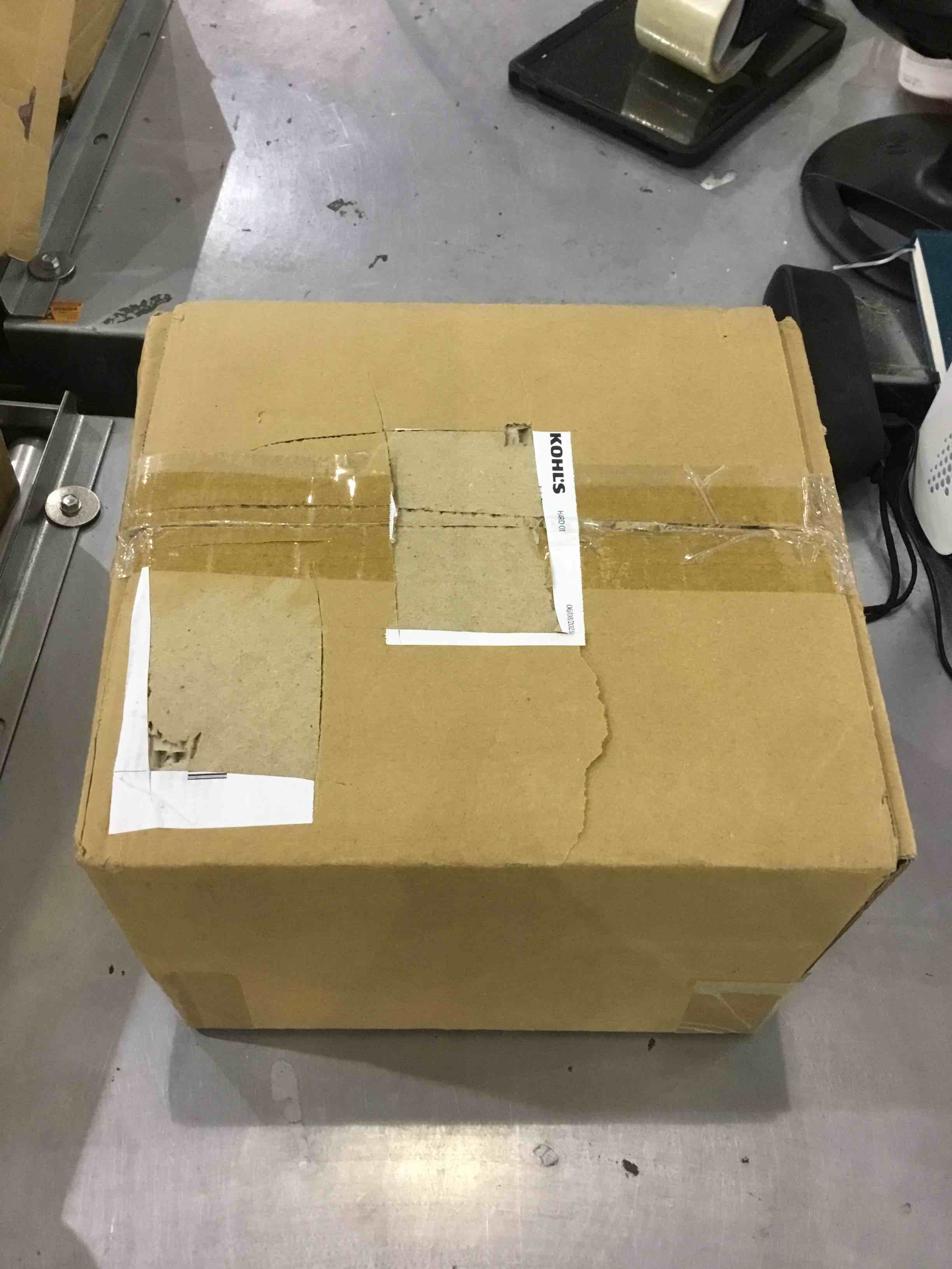 https://s3.amazonaws.com/lotting-images-prod/bidfta/EXS00358565_1689939082073.jpeg
