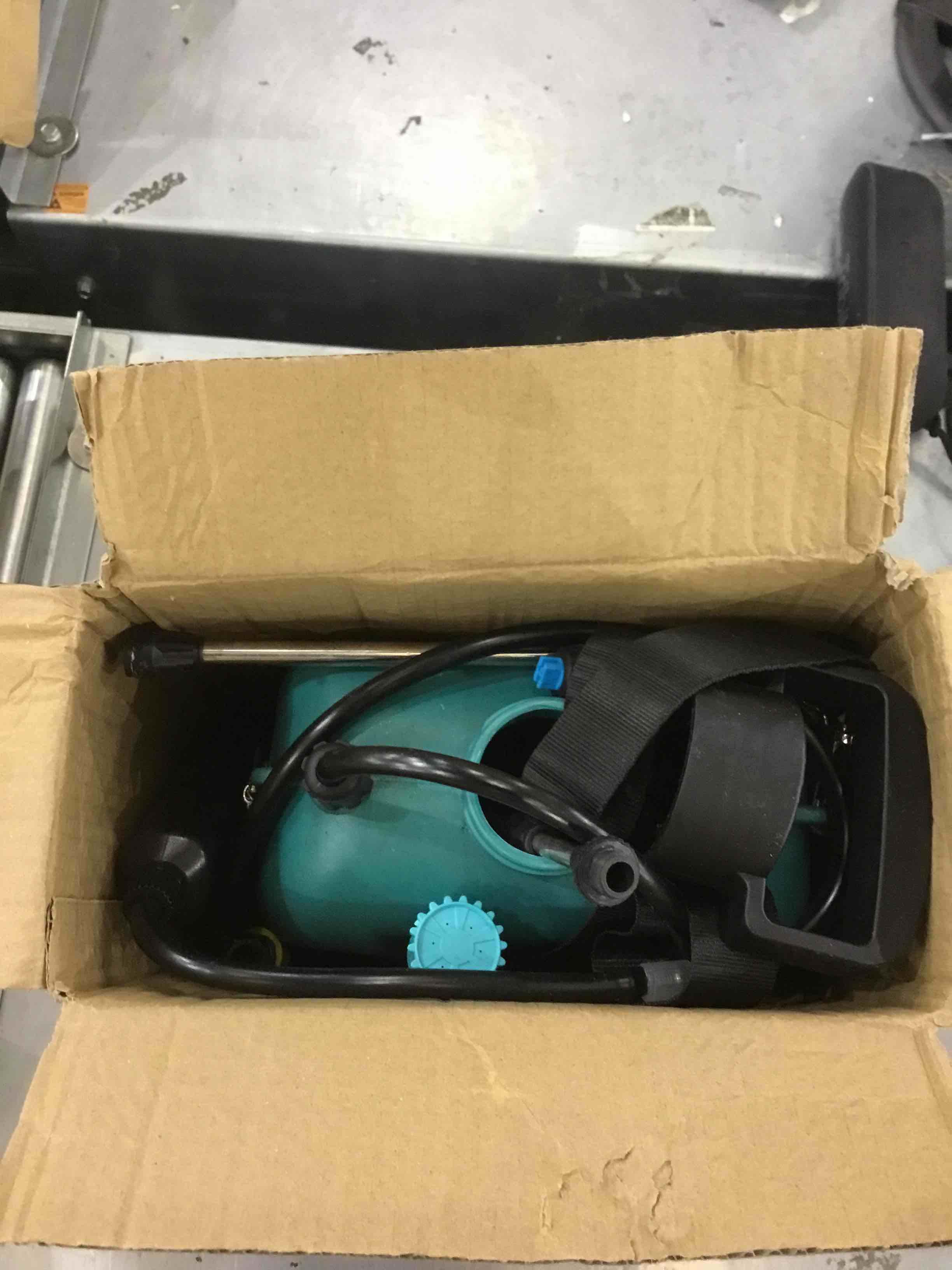 https://s3.amazonaws.com/lotting-images-prod/bidfta/EXS00358620_1689943876502.jpeg