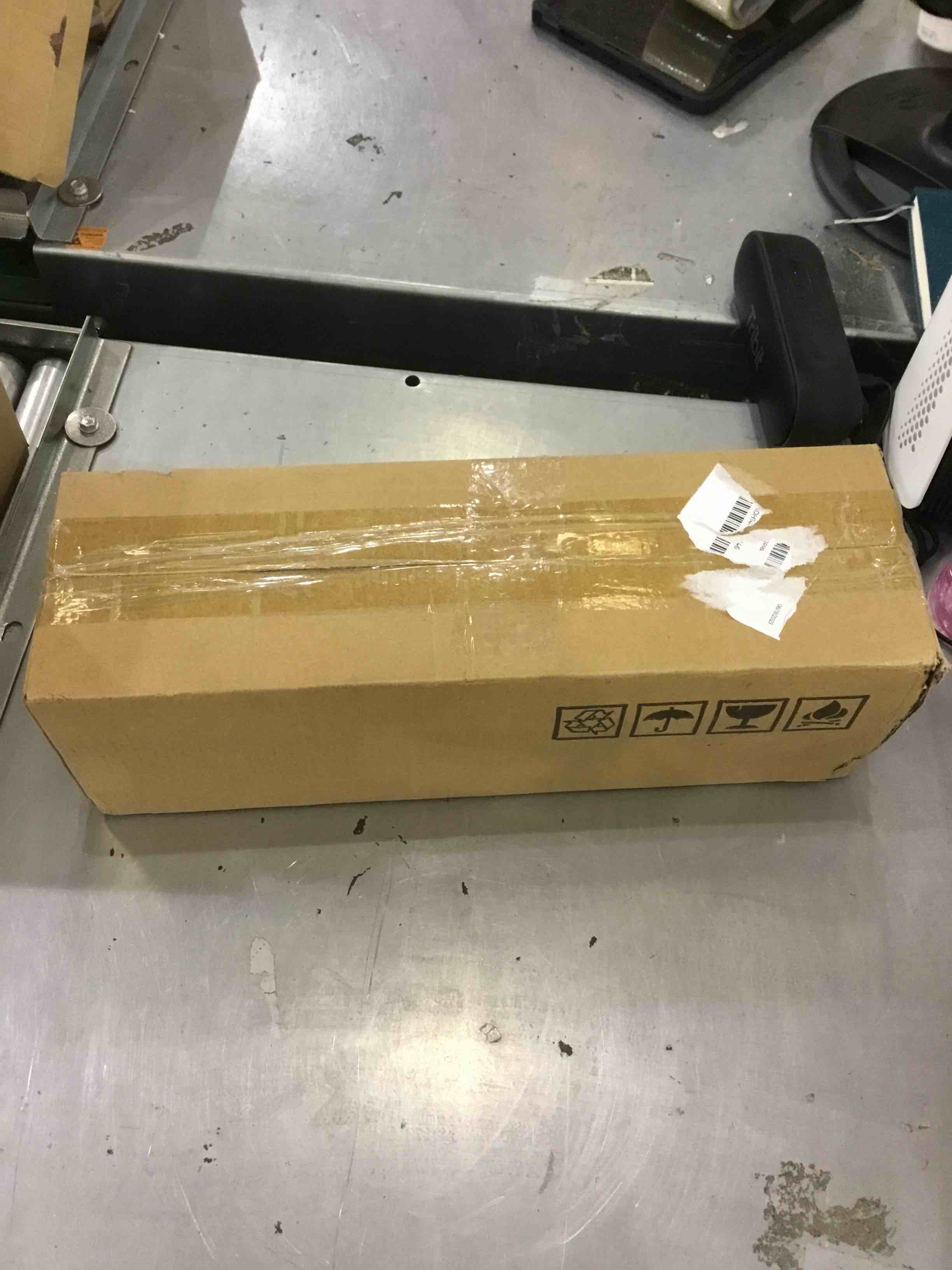 https://s3.amazonaws.com/lotting-images-prod/bidfta/EXS00358629_1689946008768.jpeg
