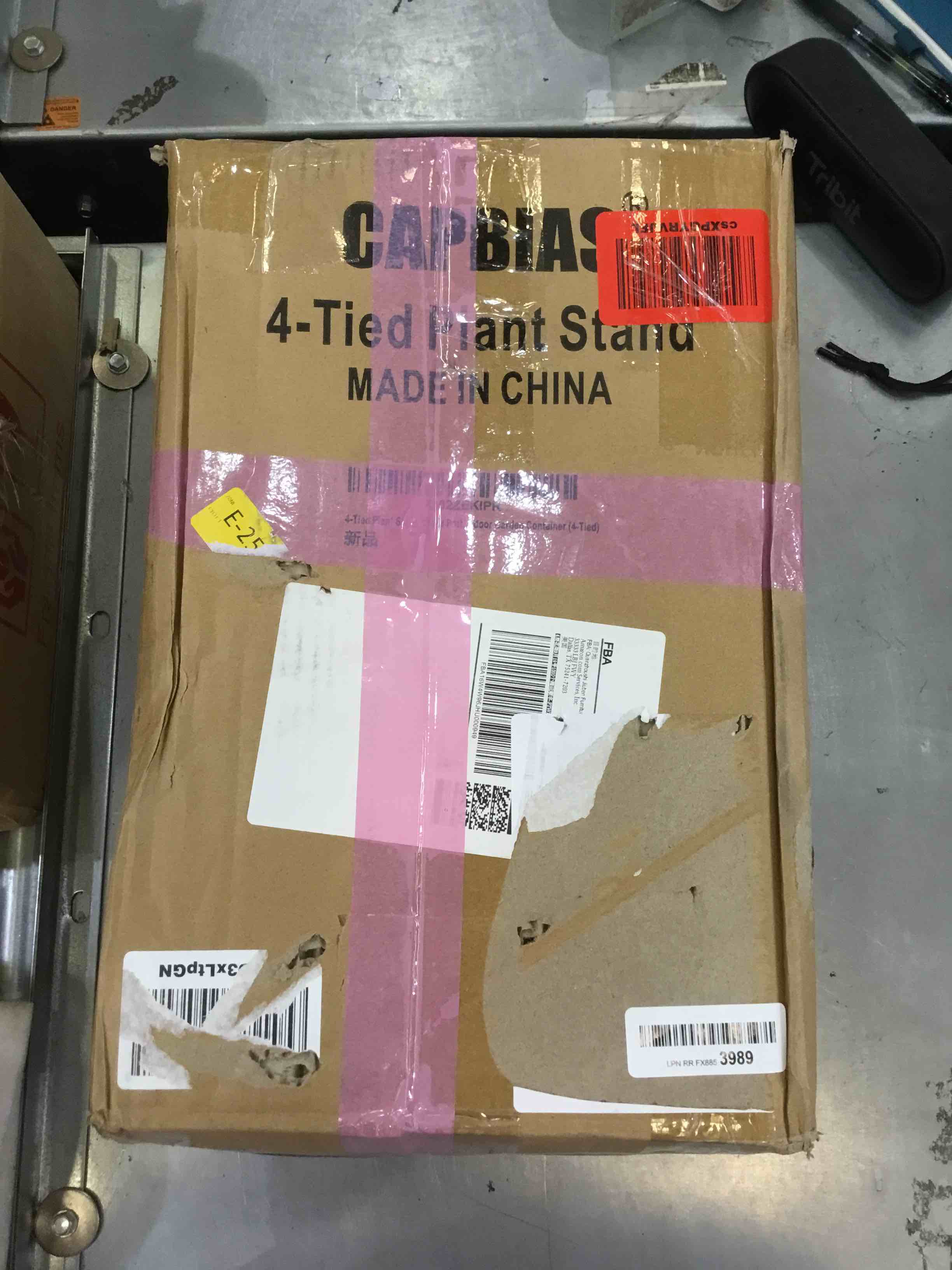 https://s3.amazonaws.com/lotting-images-prod/bidfta/EXS00358977_1690217610039.jpeg