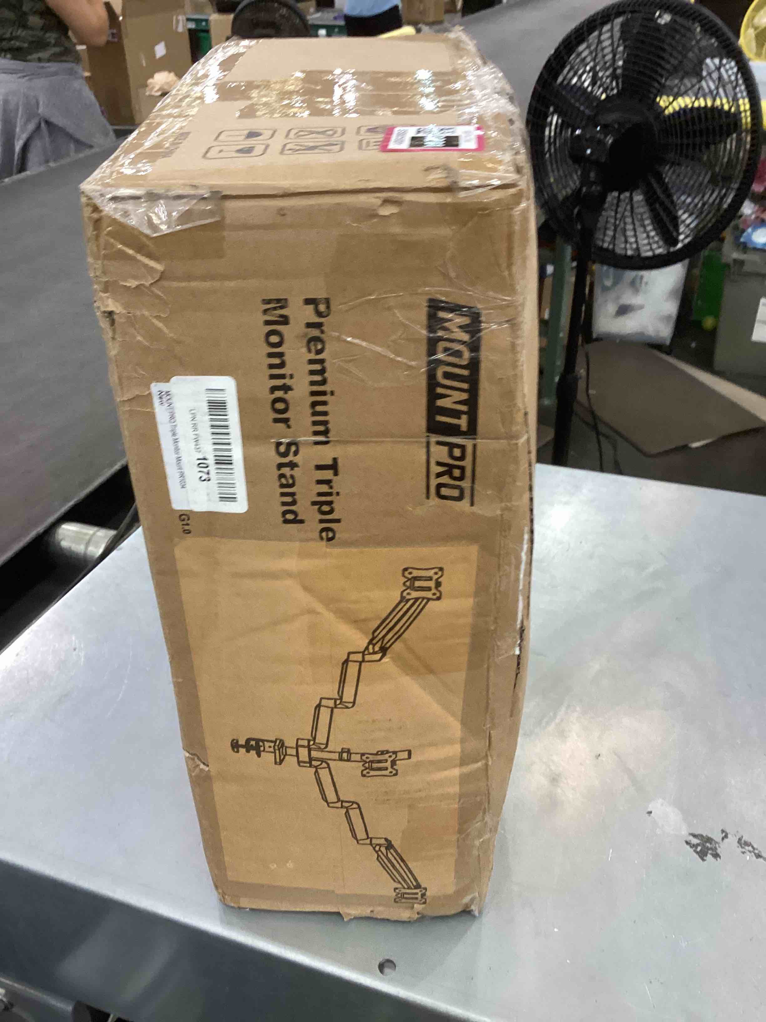 https://s3.amazonaws.com/lotting-images-prod/bidfta/EXS00359201_1689791065710.jpeg