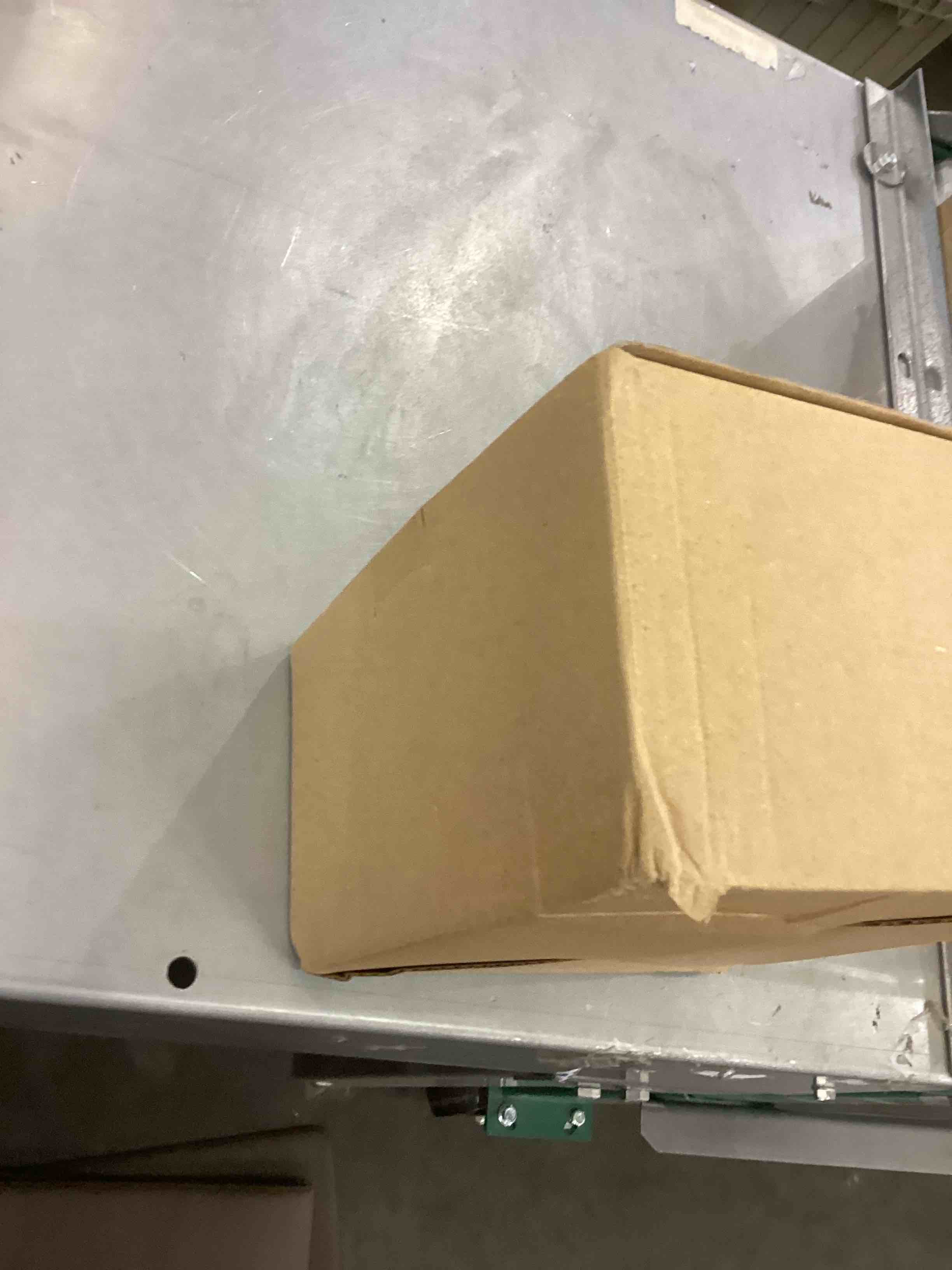 https://s3.amazonaws.com/lotting-images-prod/bidfta/EXS00359220_1689793280338.jpeg