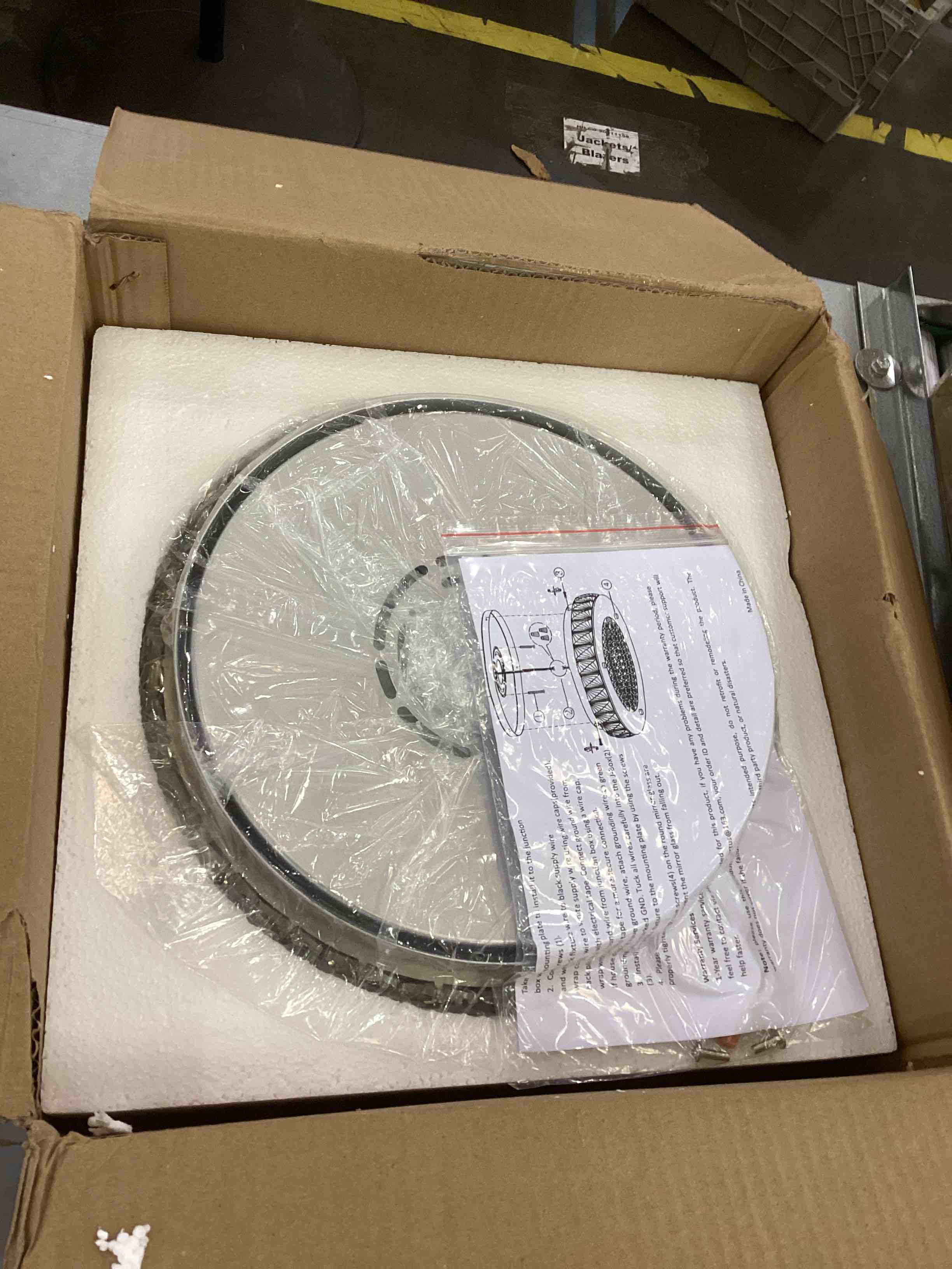 https://s3.amazonaws.com/lotting-images-prod/bidfta/EXS00359368_1689953578929.jpeg