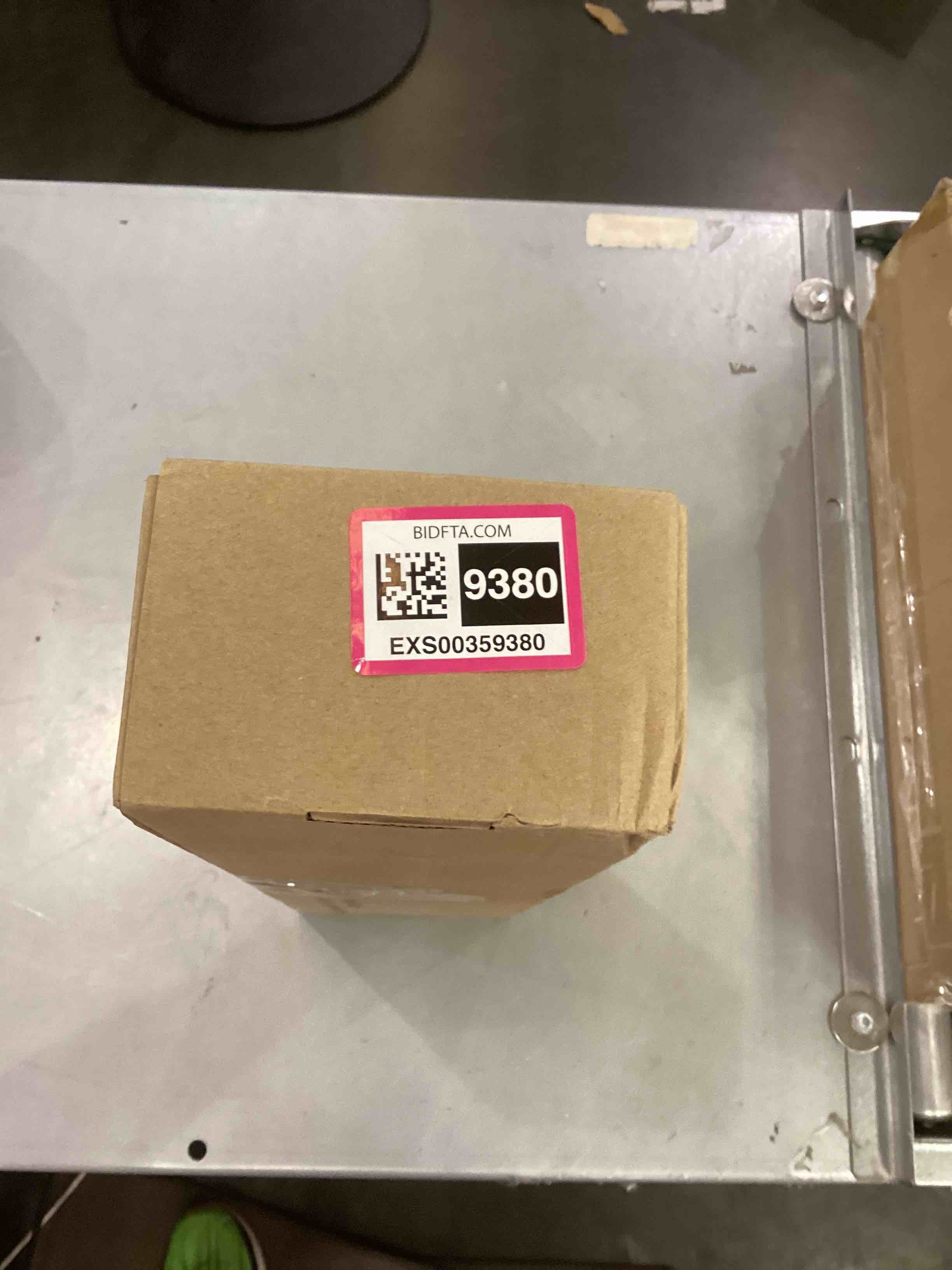 https://s3.amazonaws.com/lotting-images-prod/bidfta/EXS00359380_1689954718564.jpeg