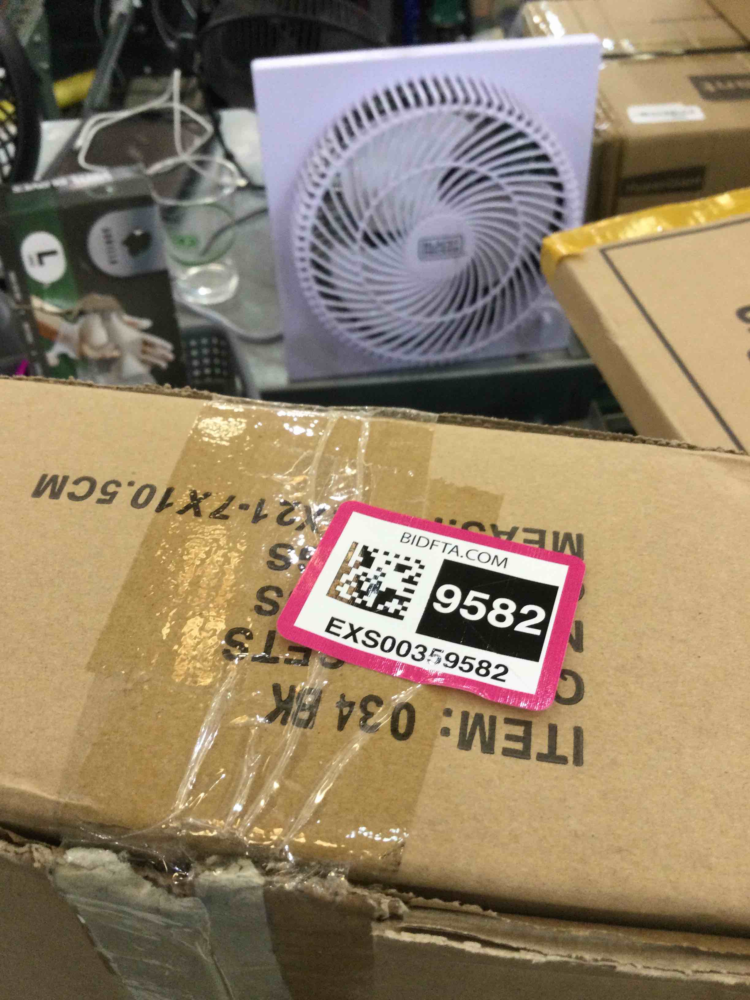 https://s3.amazonaws.com/lotting-images-prod/bidfta/EXS00359582_1689954384831.jpeg