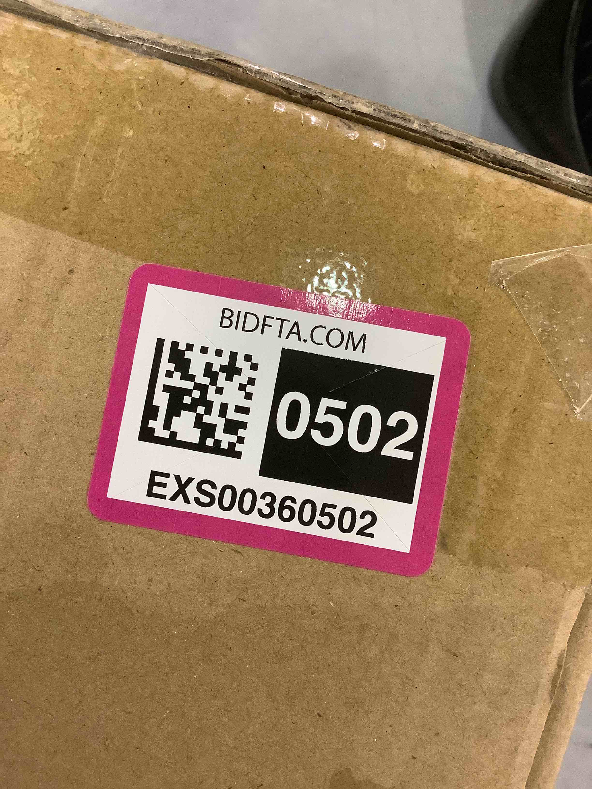 https://s3.amazonaws.com/lotting-images-prod/bidfta/EXS00360502_1690803338630.jpeg