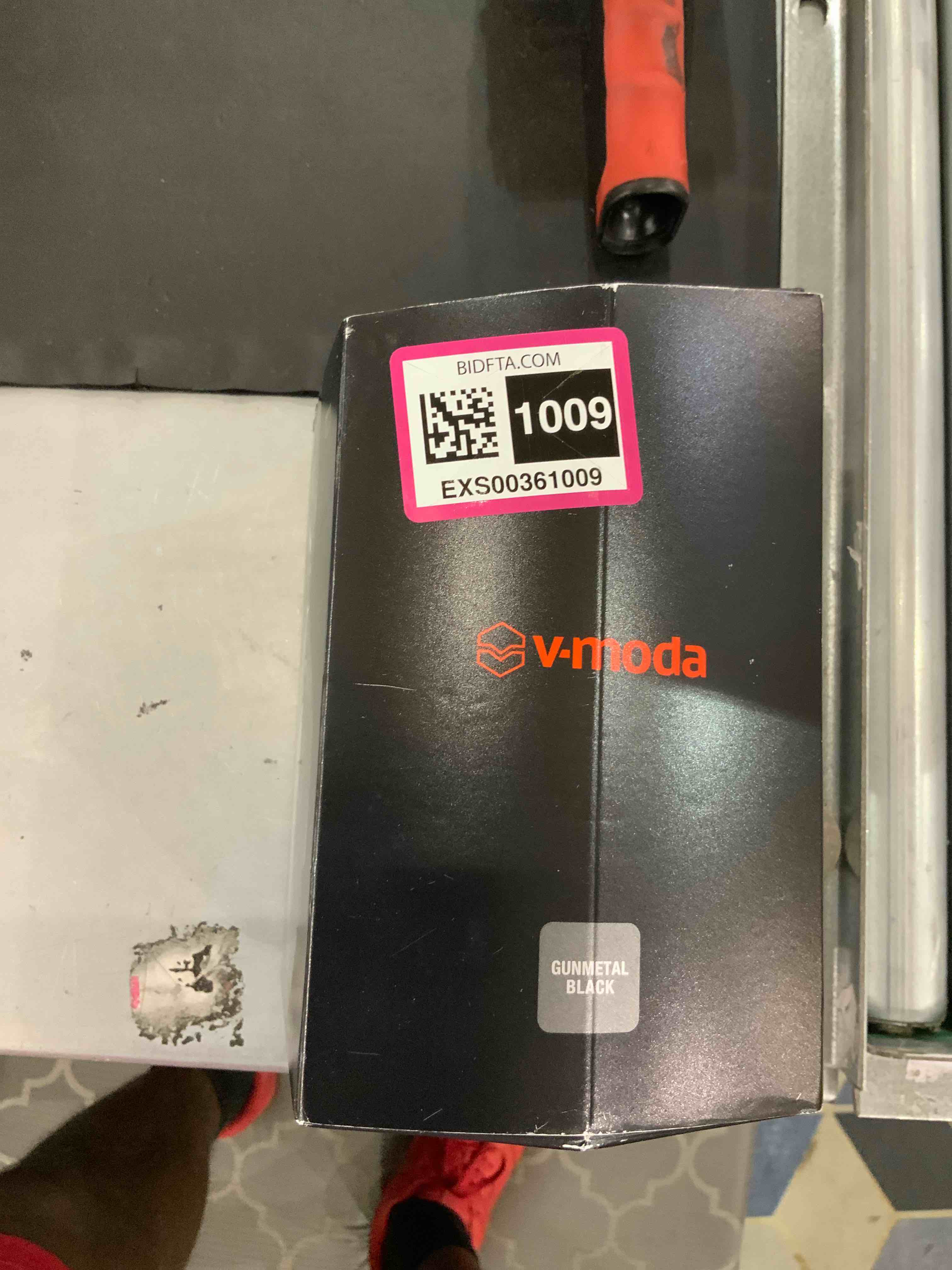 https://s3.amazonaws.com/lotting-images-prod/bidfta/EXS00361009_1691410566224.jpeg