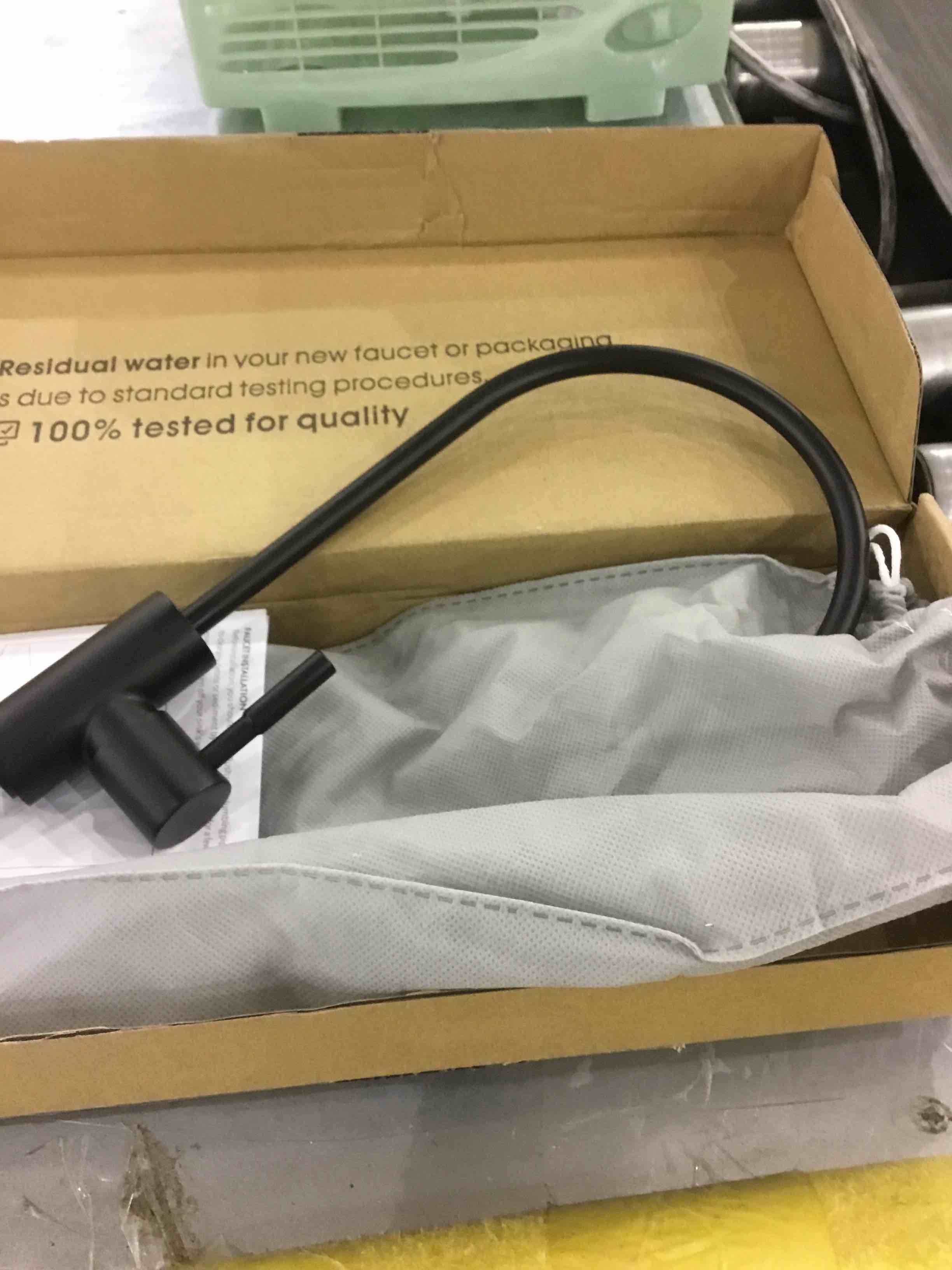 https://s3.amazonaws.com/lotting-images-prod/bidfta/EXS00362144_1690459140626.jpeg