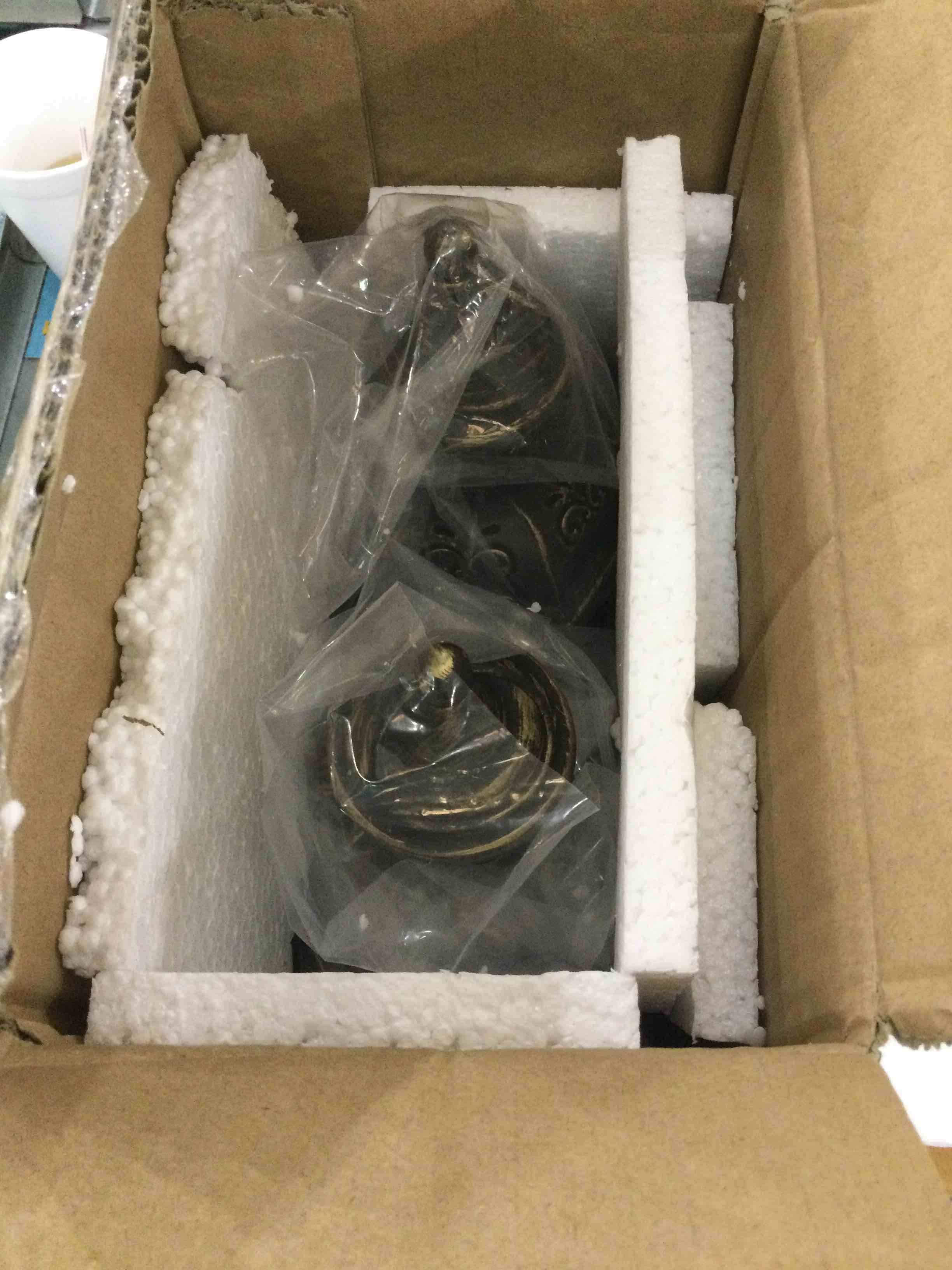 https://s3.amazonaws.com/lotting-images-prod/bidfta/EXS00363447_1690995850613.jpeg