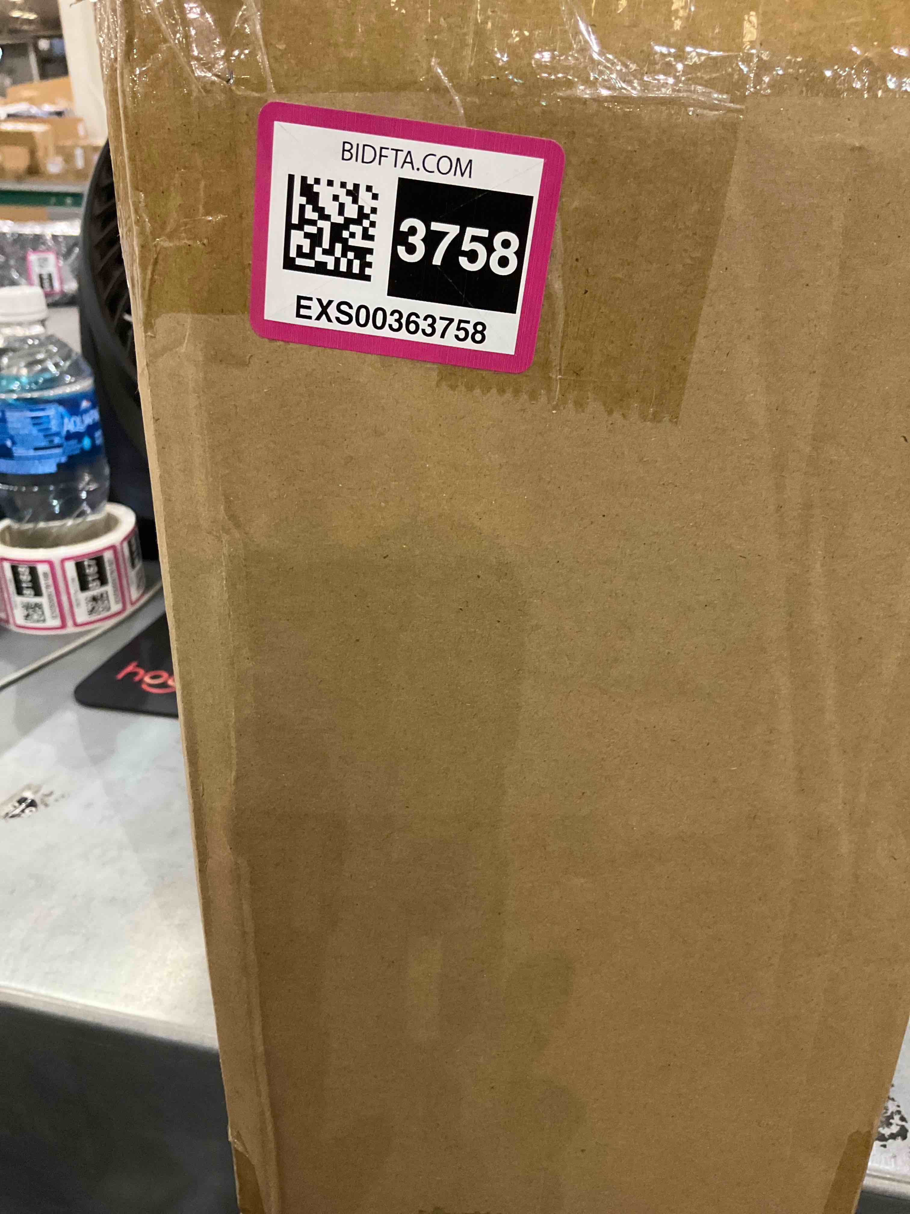 https://s3.amazonaws.com/lotting-images-prod/bidfta/EXS00363758_1694113494411.jpeg