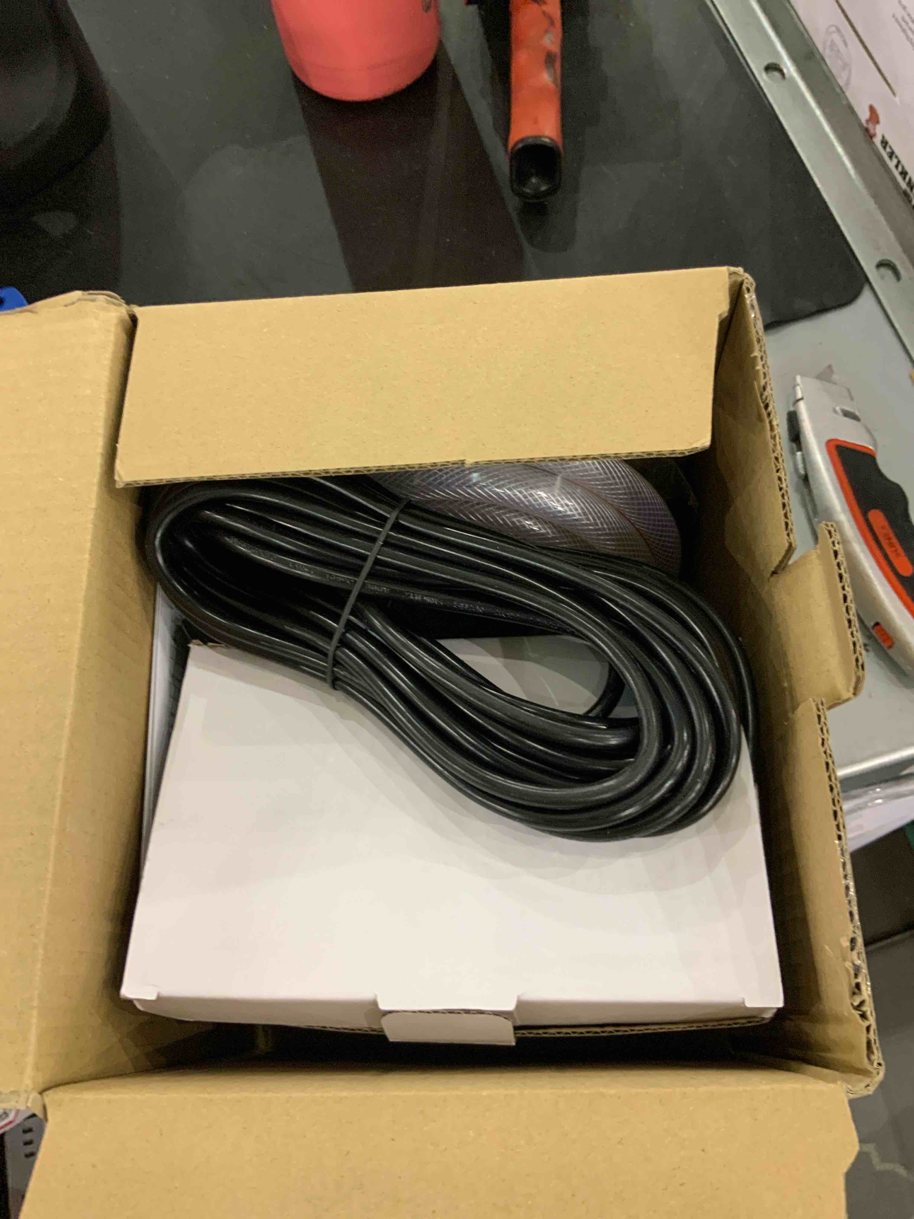 https://s3.amazonaws.com/lotting-images-prod/bidfta/EXS00363796_1691157983437.jpeg