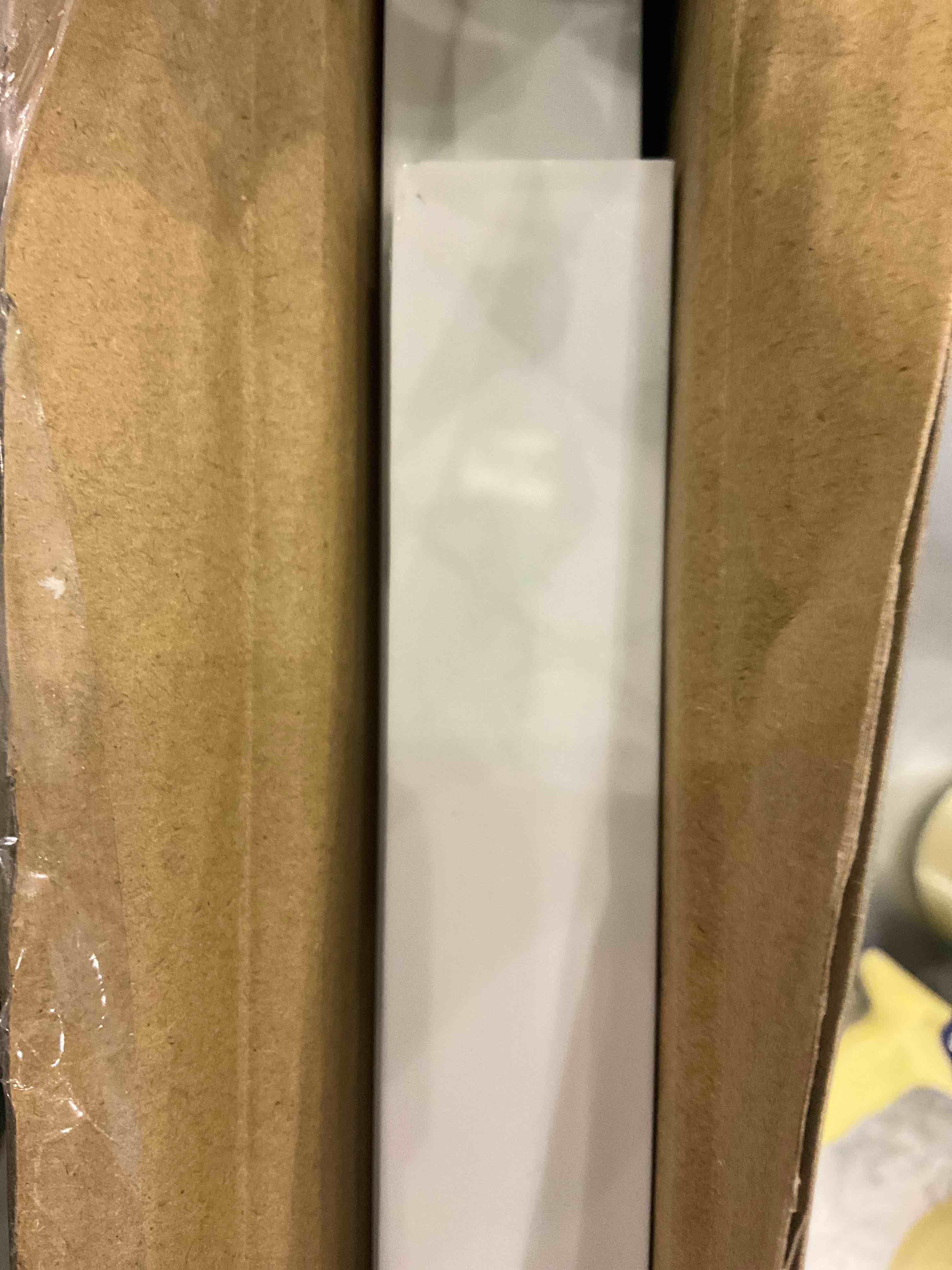 https://s3.amazonaws.com/lotting-images-prod/bidfta/EXS00365250_1690545121308.jpeg