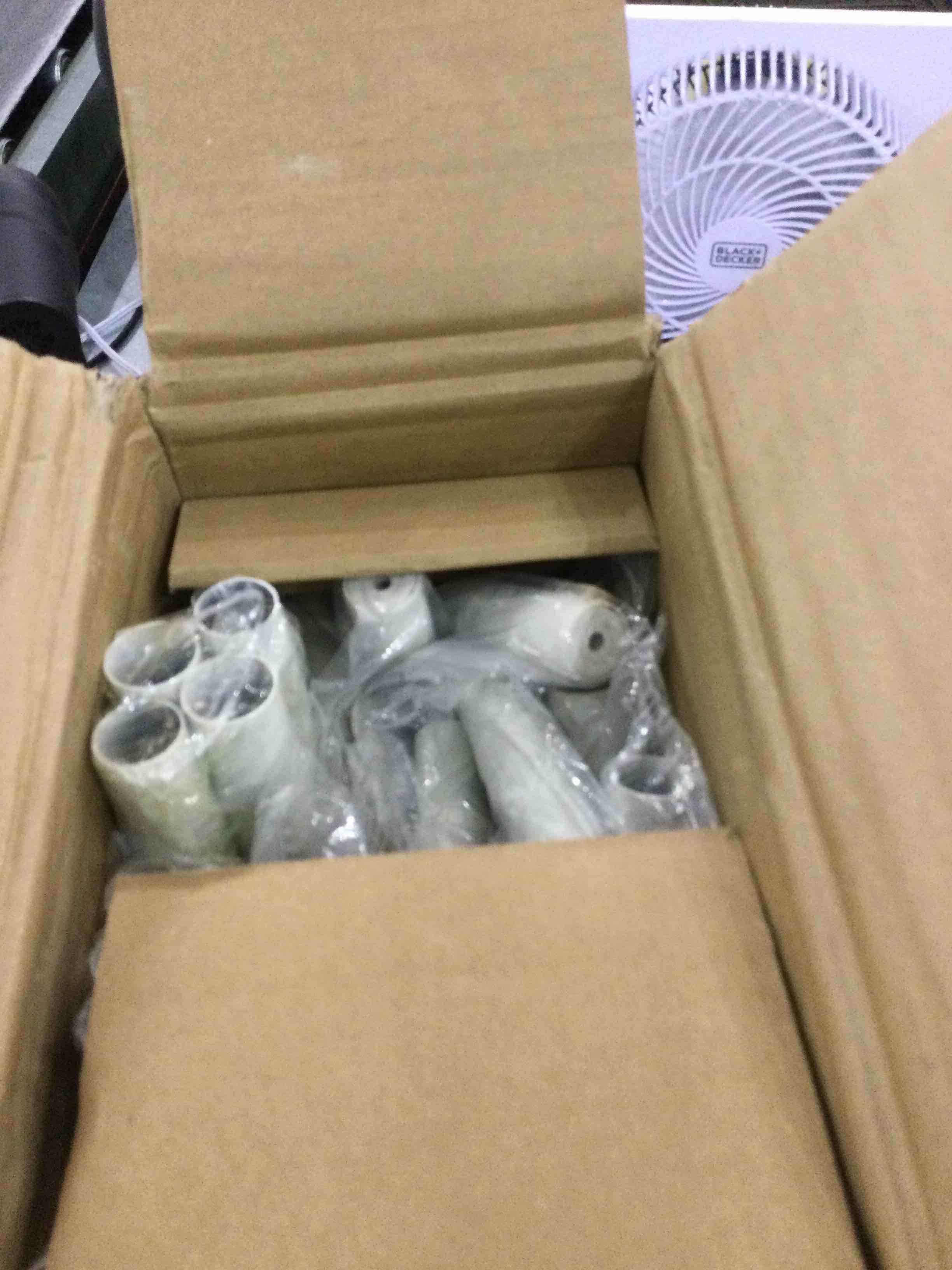 https://s3.amazonaws.com/lotting-images-prod/bidfta/EXS00365597_1690548081782.jpeg