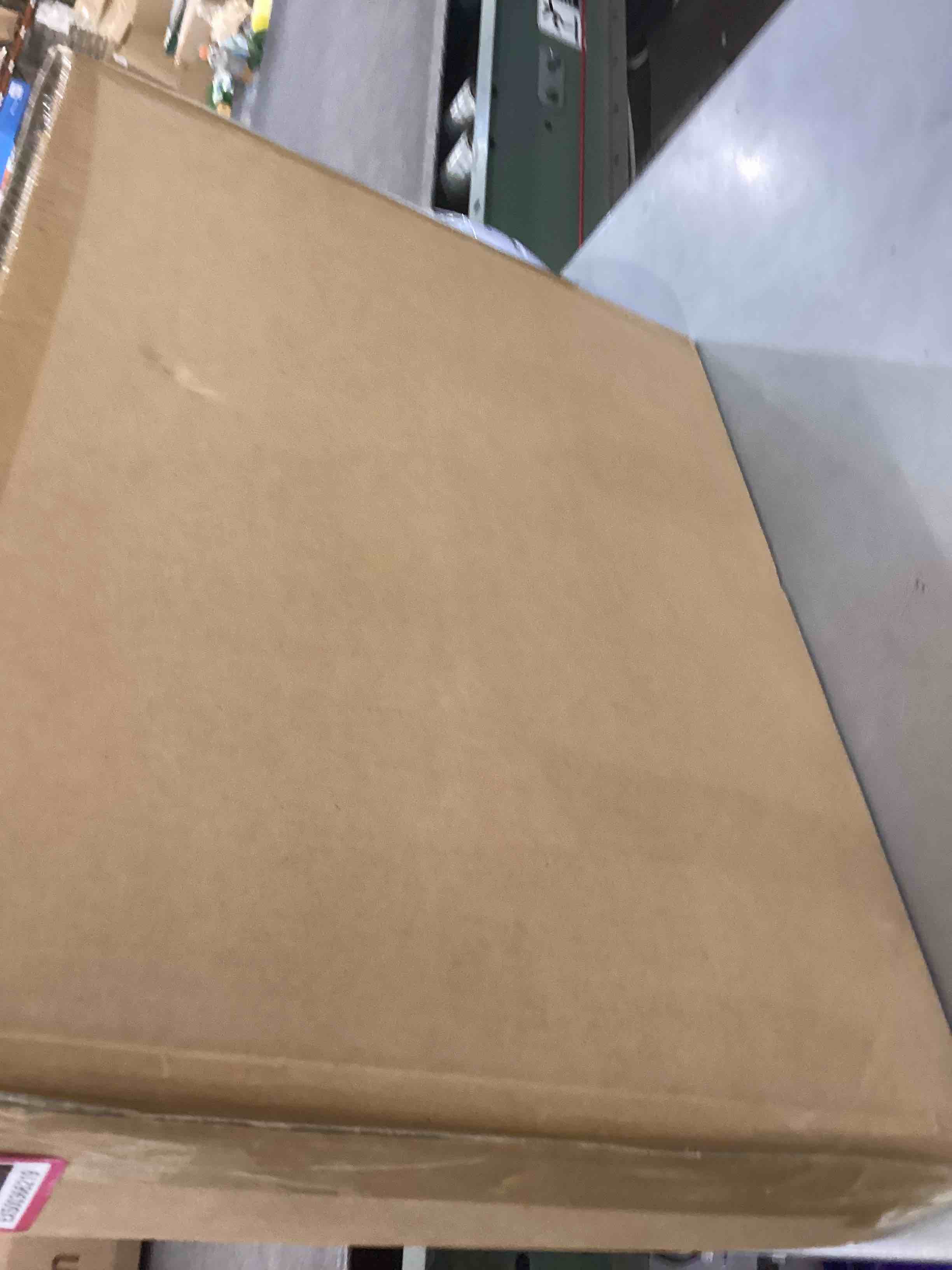 https://s3.amazonaws.com/lotting-images-prod/bidfta/EXS00366219_1690481736299.jpeg