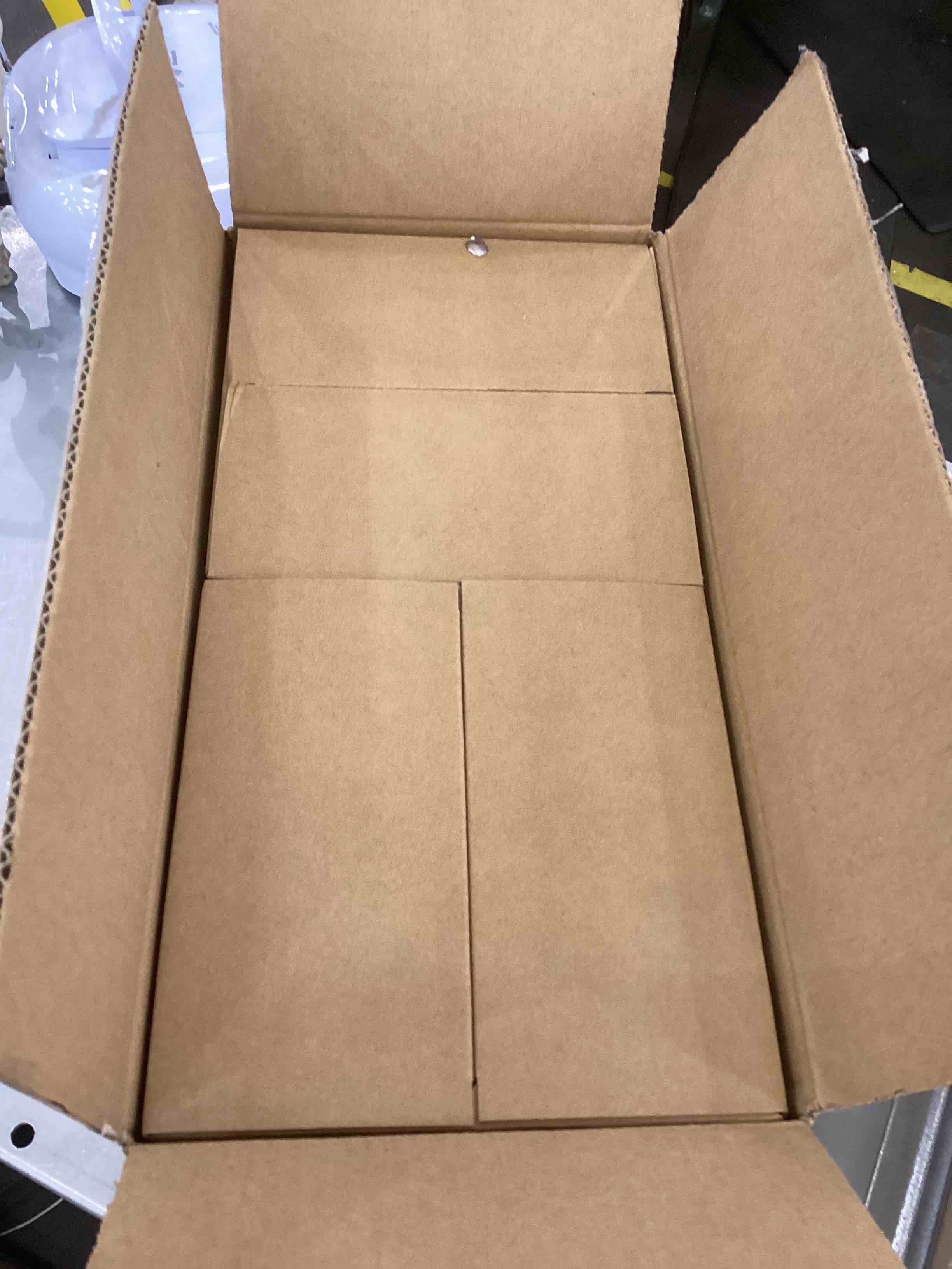 https://s3.amazonaws.com/lotting-images-prod/bidfta/EXS00366229_1690482784590.jpeg
