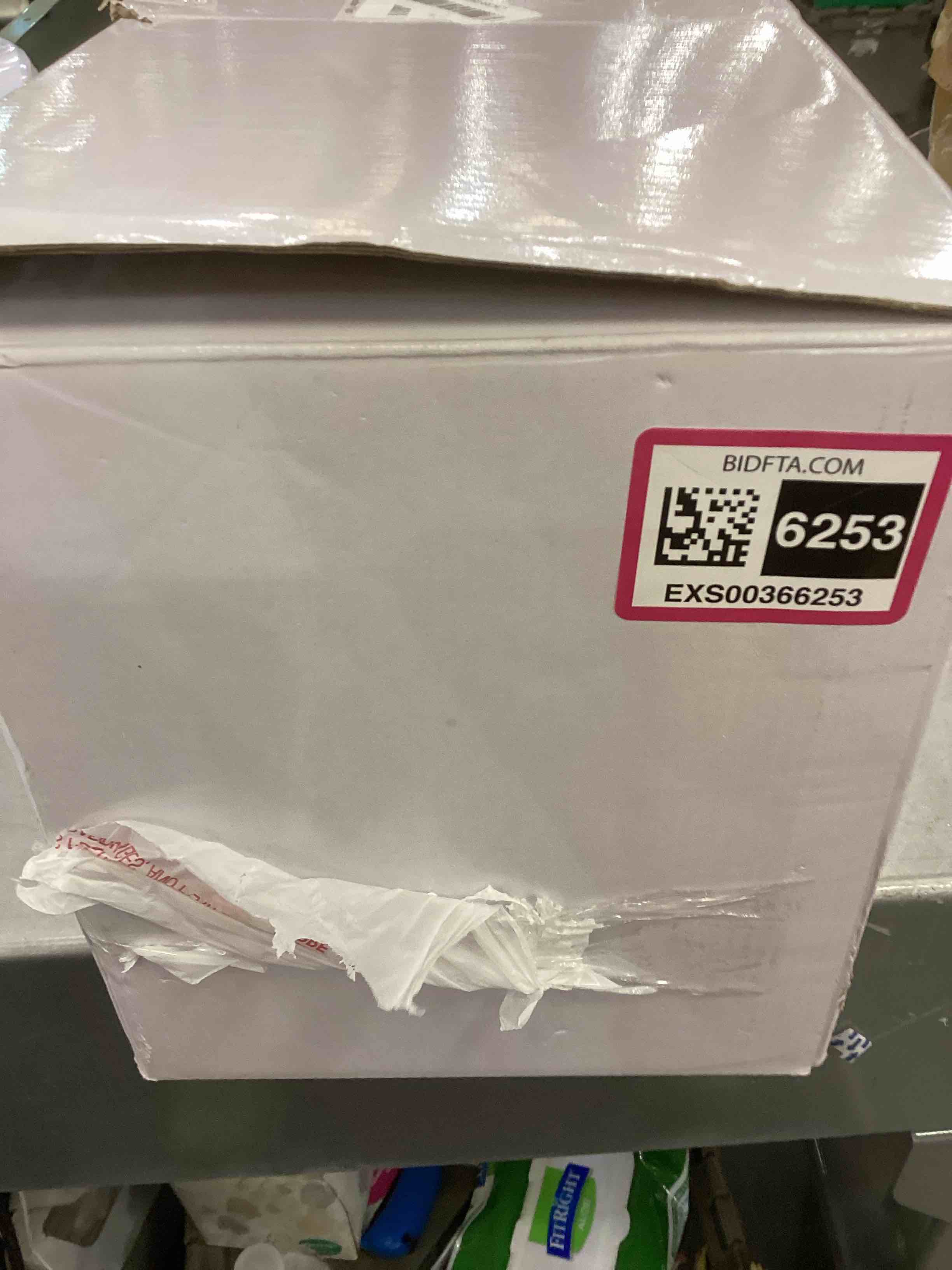 https://s3.amazonaws.com/lotting-images-prod/bidfta/EXS00366253_1690485340070.jpeg