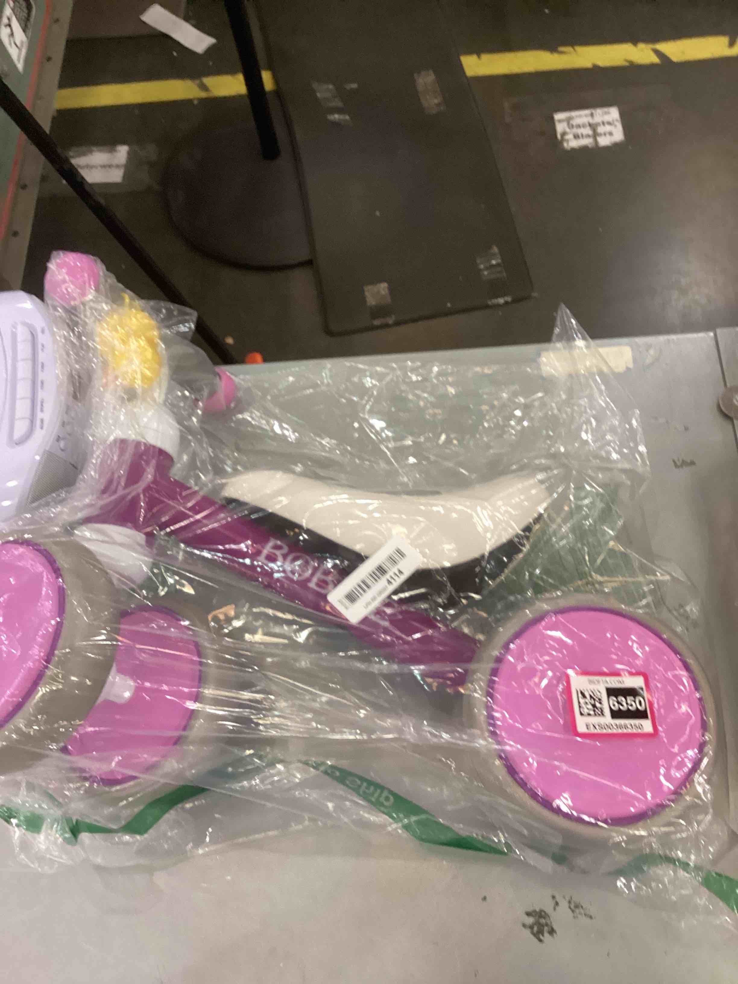 https://s3.amazonaws.com/lotting-images-prod/bidfta/EXS00366350_1690566538541.jpeg