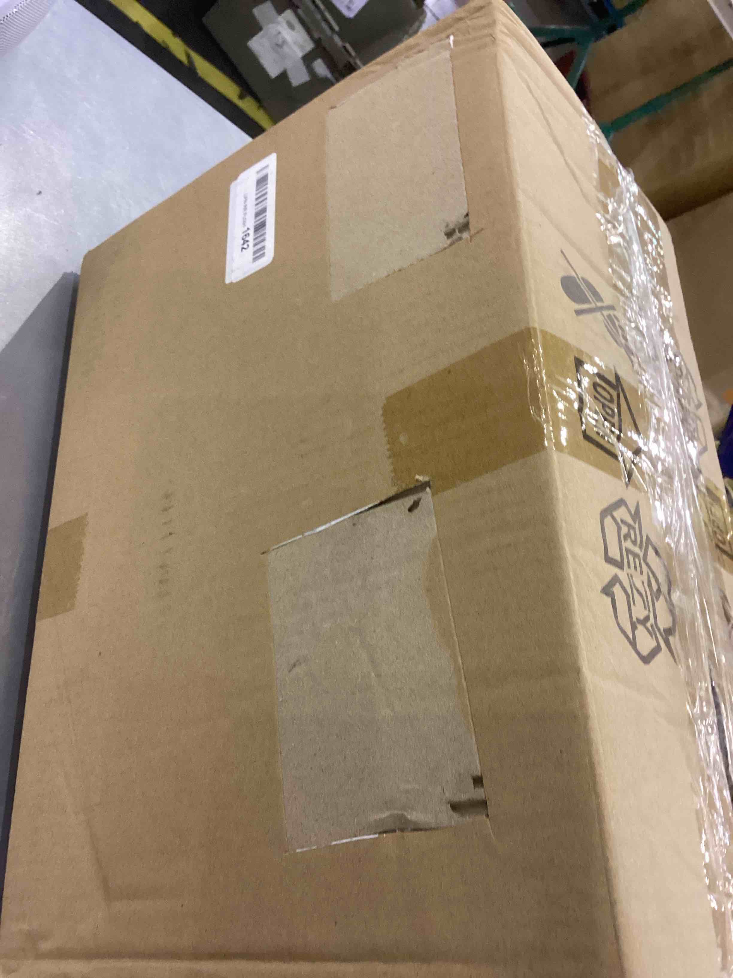 https://s3.amazonaws.com/lotting-images-prod/bidfta/EXS00366372_1690803335236.jpeg