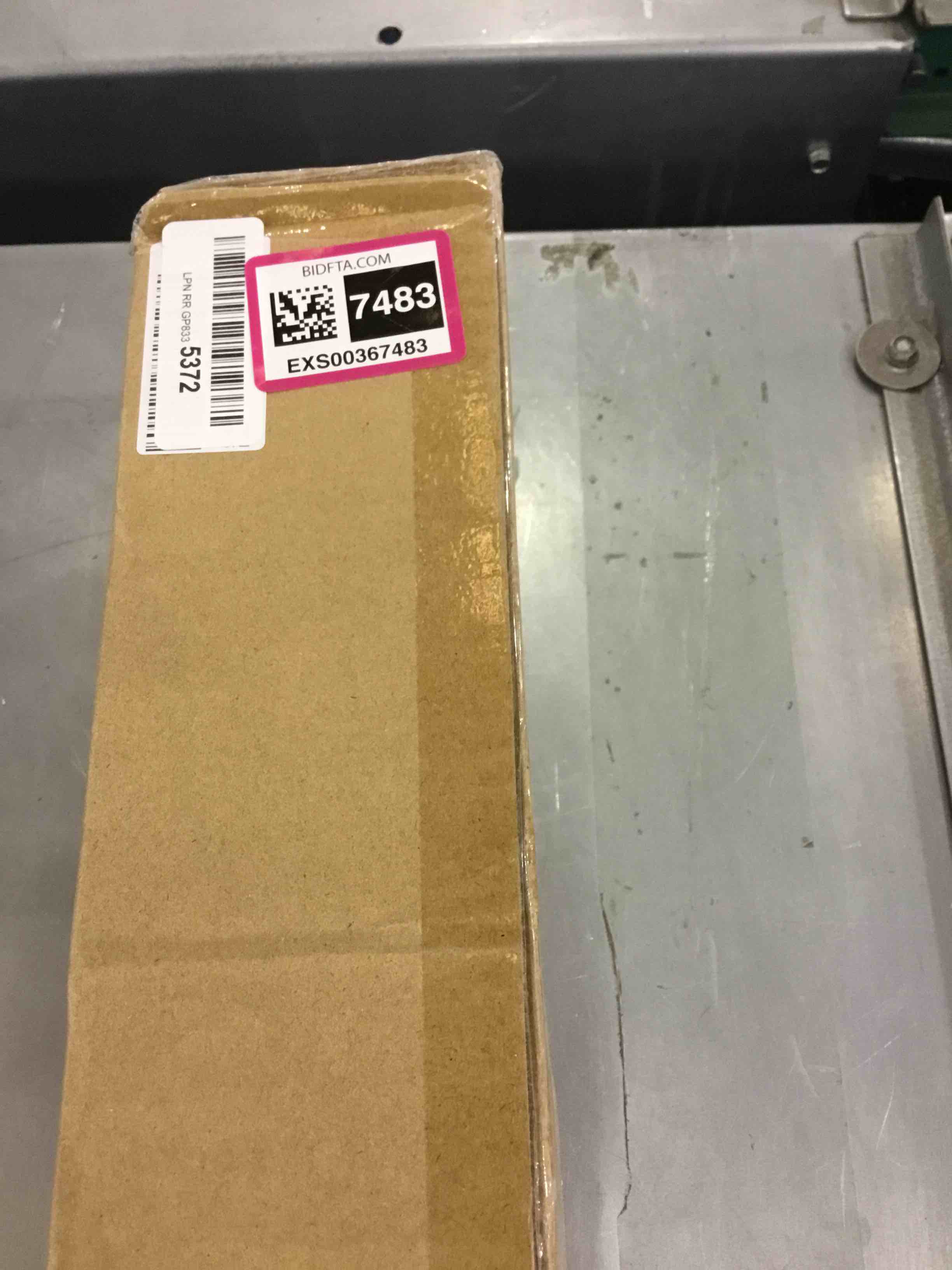 https://s3.amazonaws.com/lotting-images-prod/bidfta/EXS00367483_1691675400975.jpeg