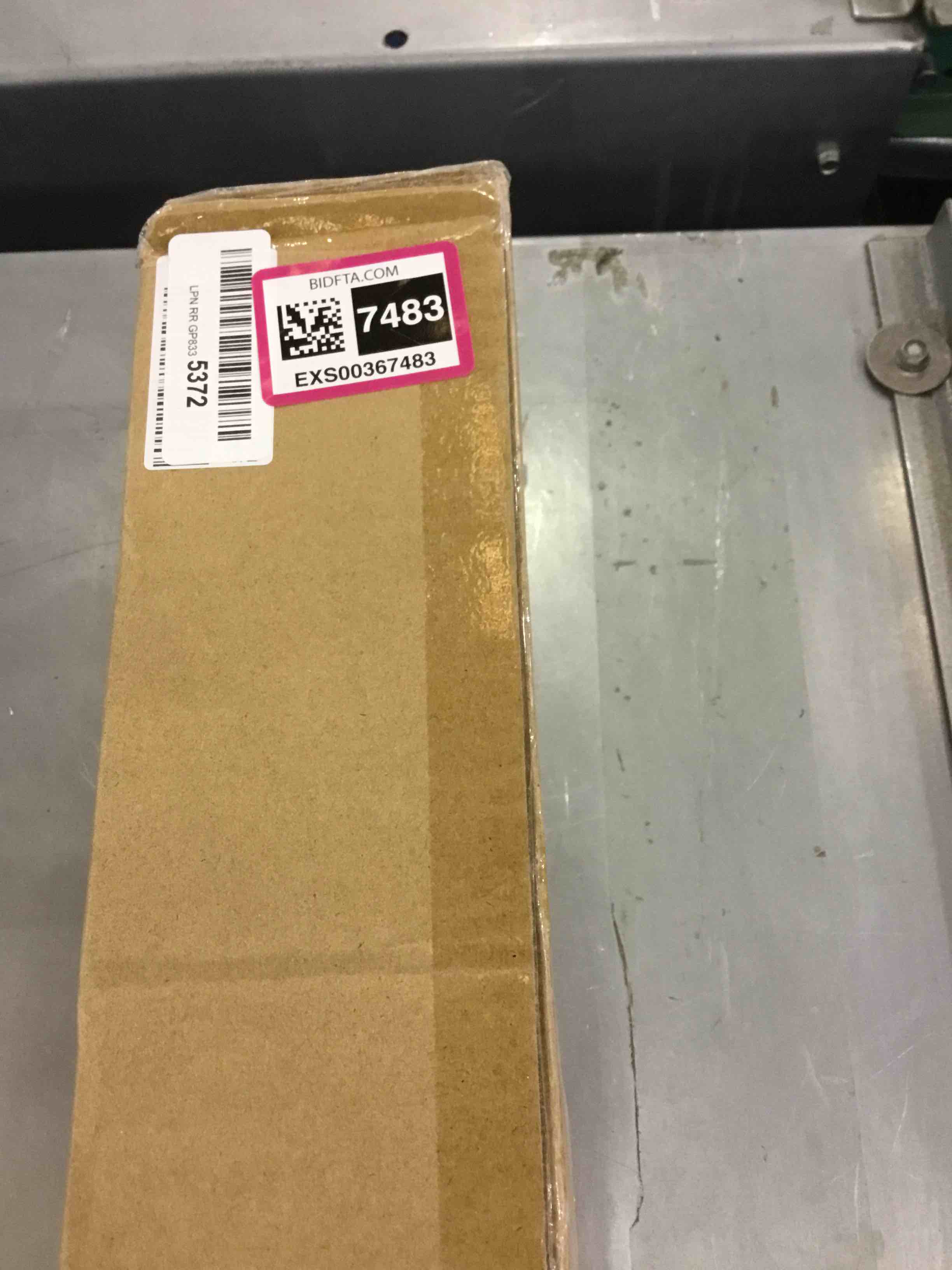 https://s3.amazonaws.com/lotting-images-prod/bidfta/EXS00367483_1691675402170.jpeg