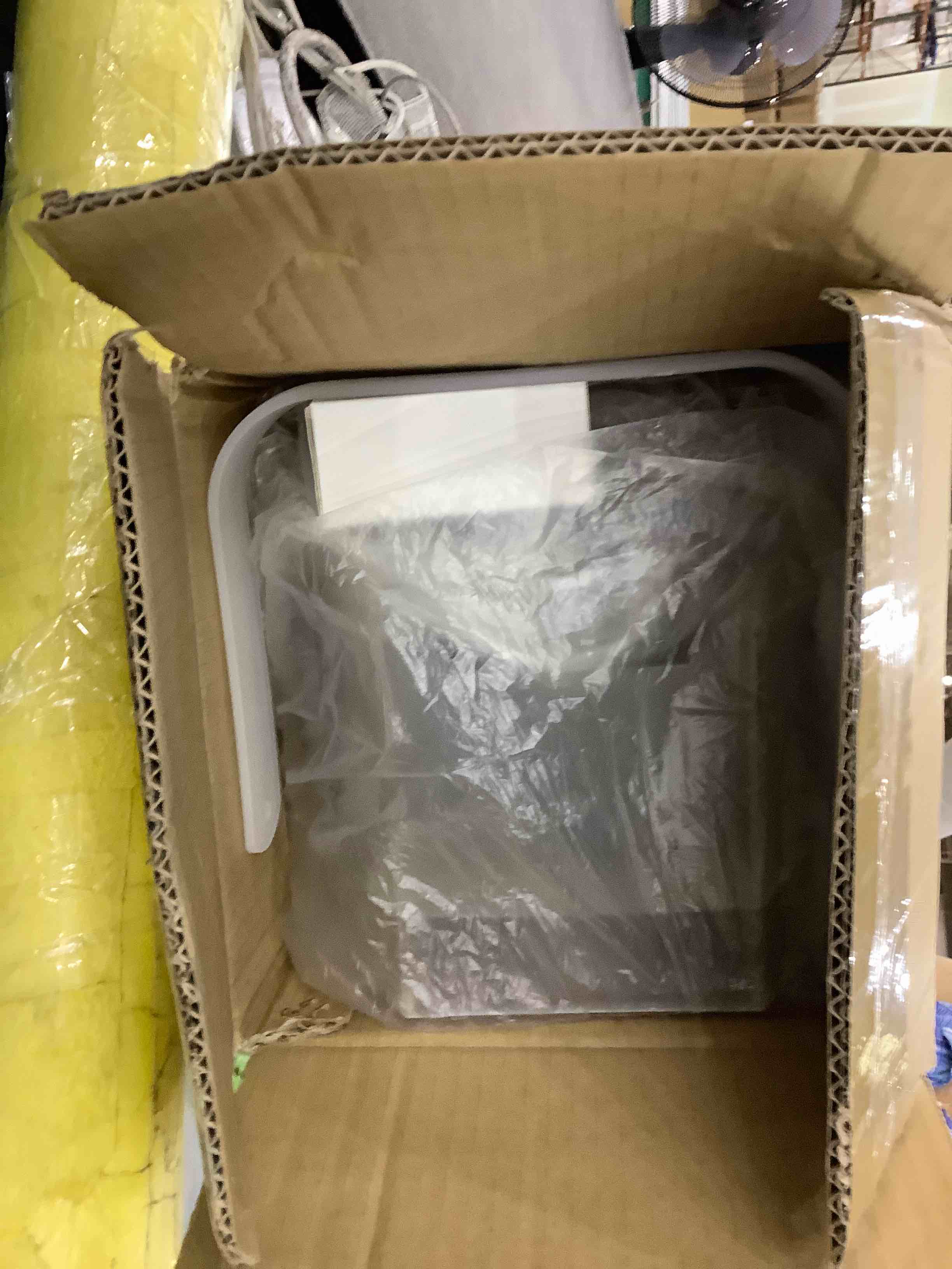 https://s3.amazonaws.com/lotting-images-prod/bidfta/EXS00368015_1690373765002.jpeg