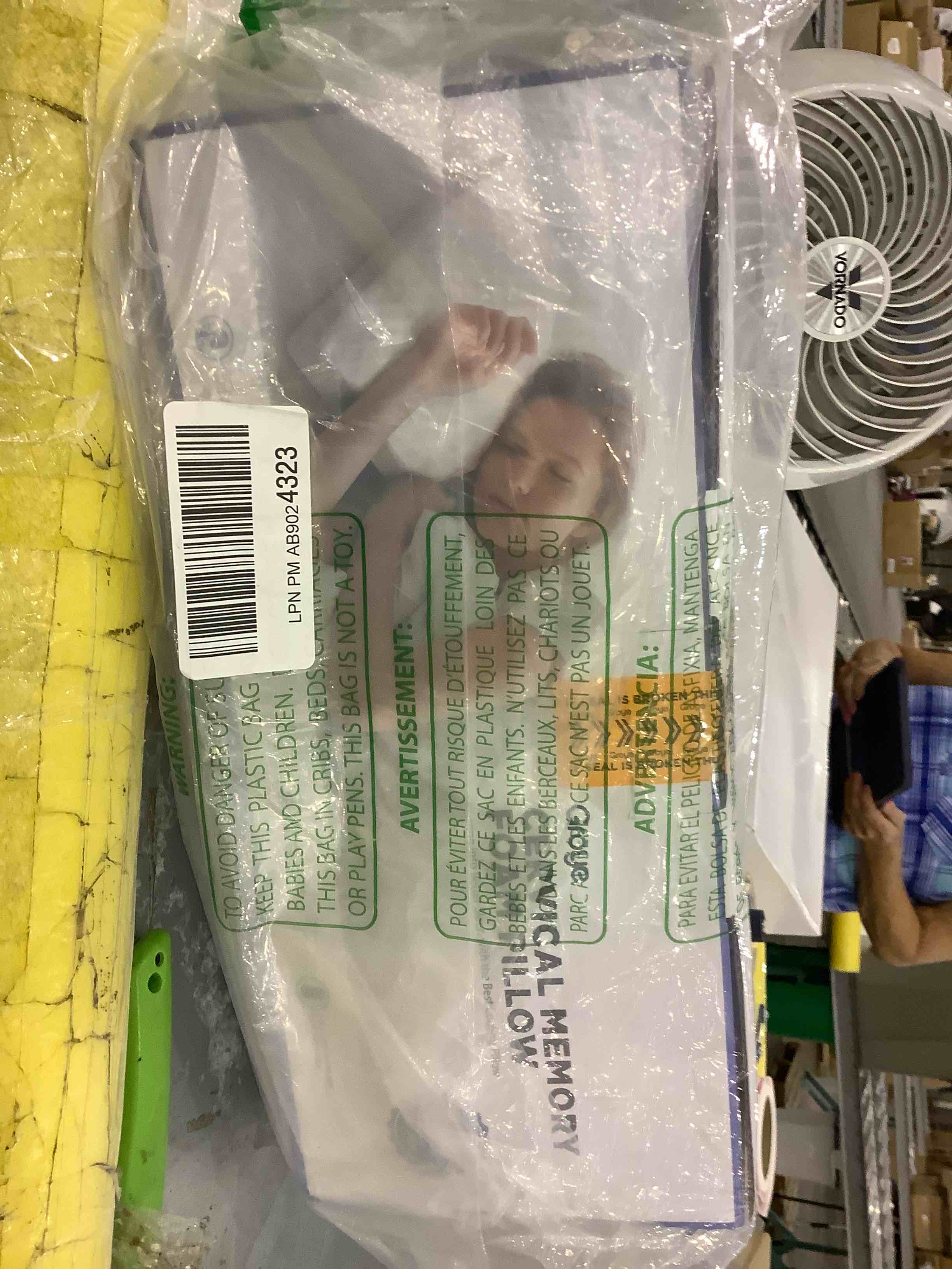 https://s3.amazonaws.com/lotting-images-prod/bidfta/EXS00368019_1690374198604.jpeg