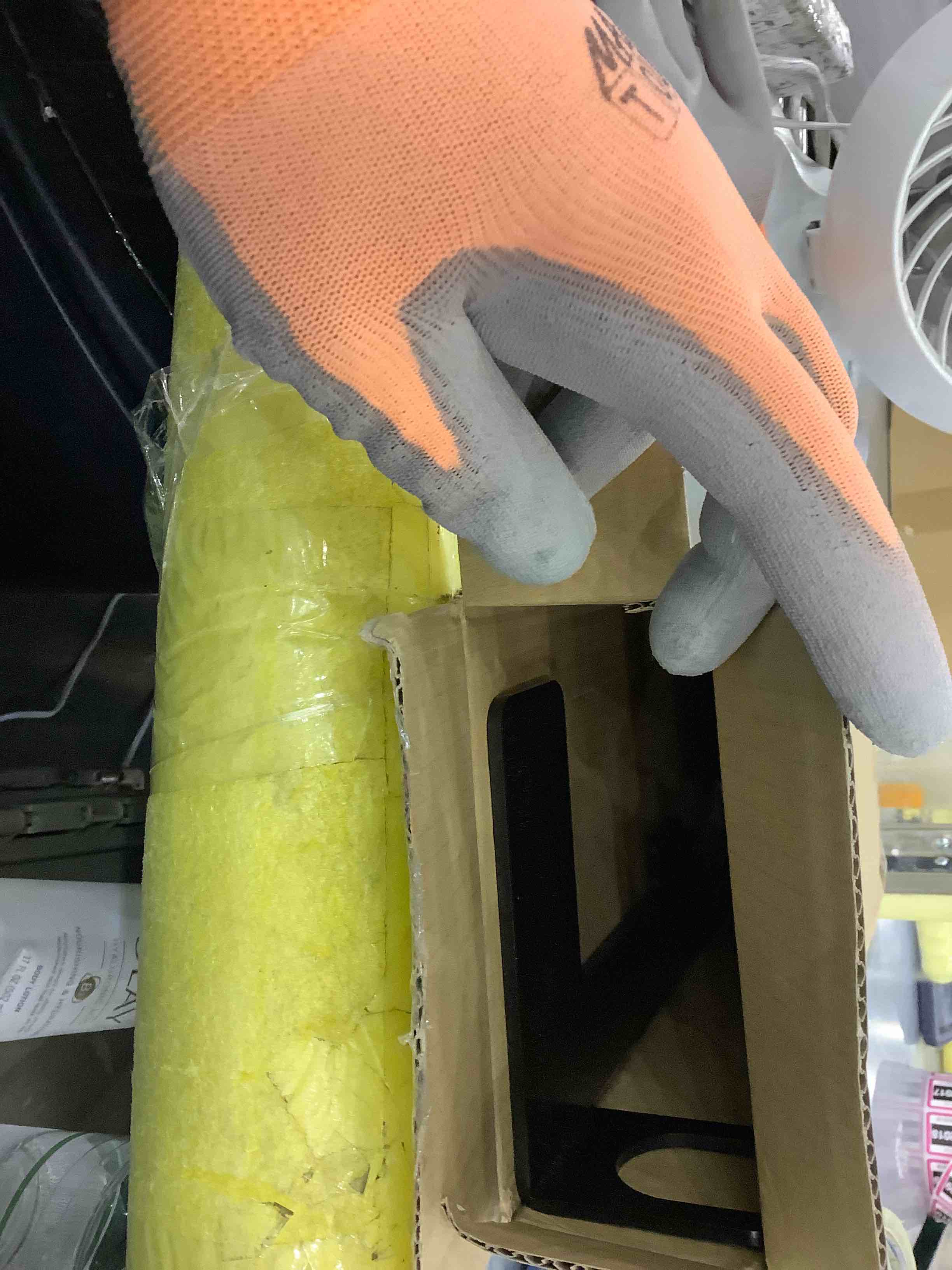 https://s3.amazonaws.com/lotting-images-prod/bidfta/EXS00368024_1690374791025.jpeg