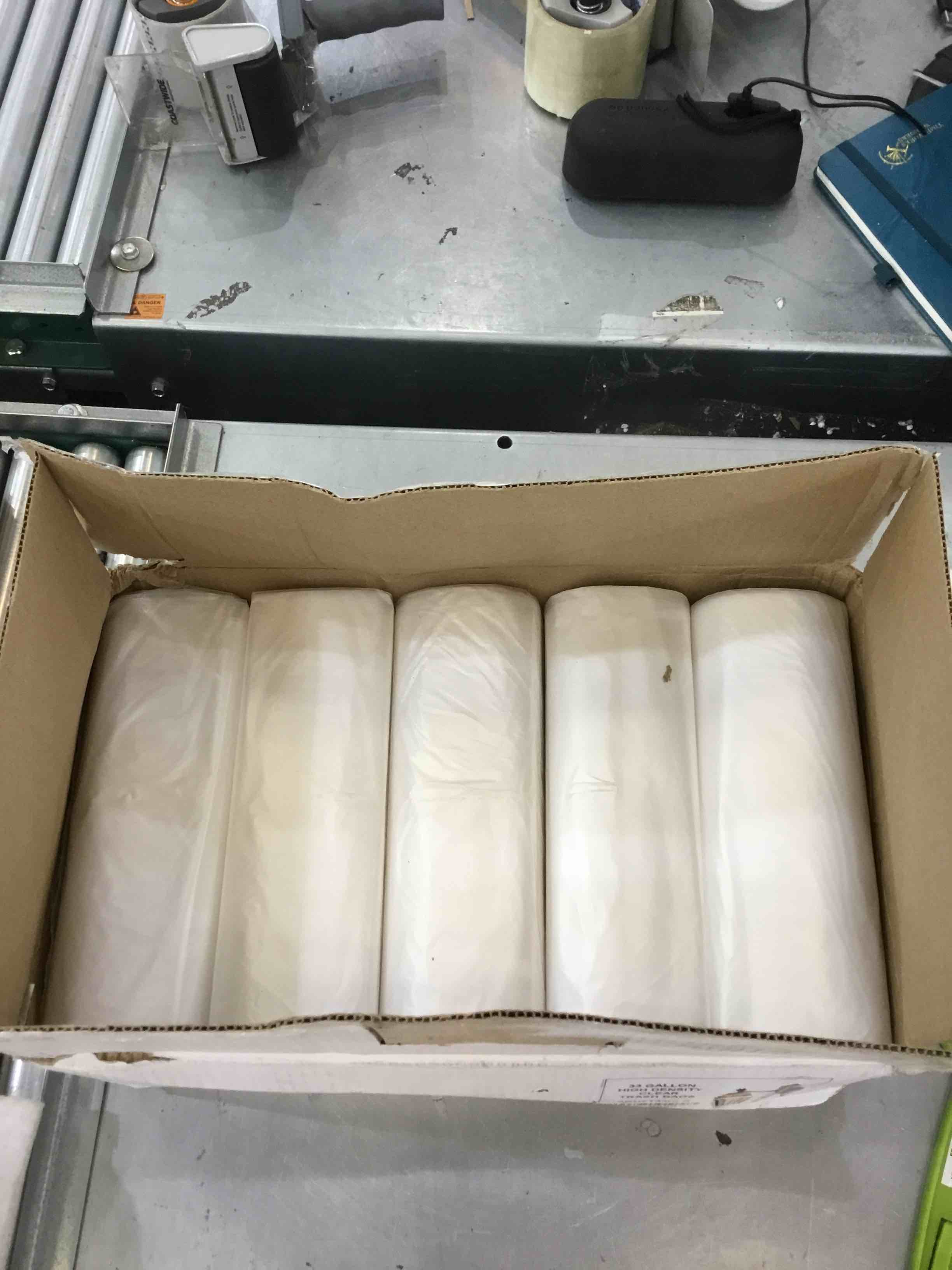 https://s3.amazonaws.com/lotting-images-prod/bidfta/EXS00368609_1690483113561.jpeg